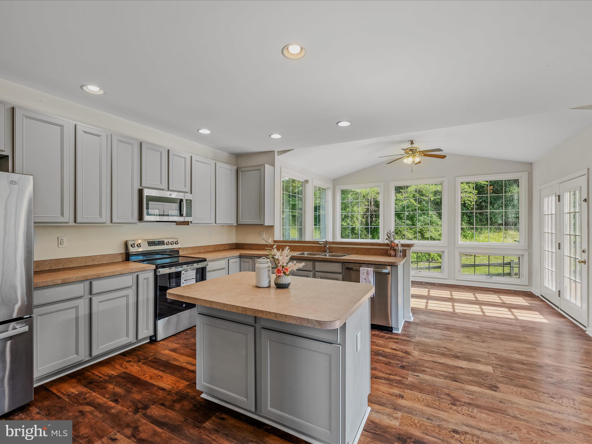 MILLS FARM - Residential