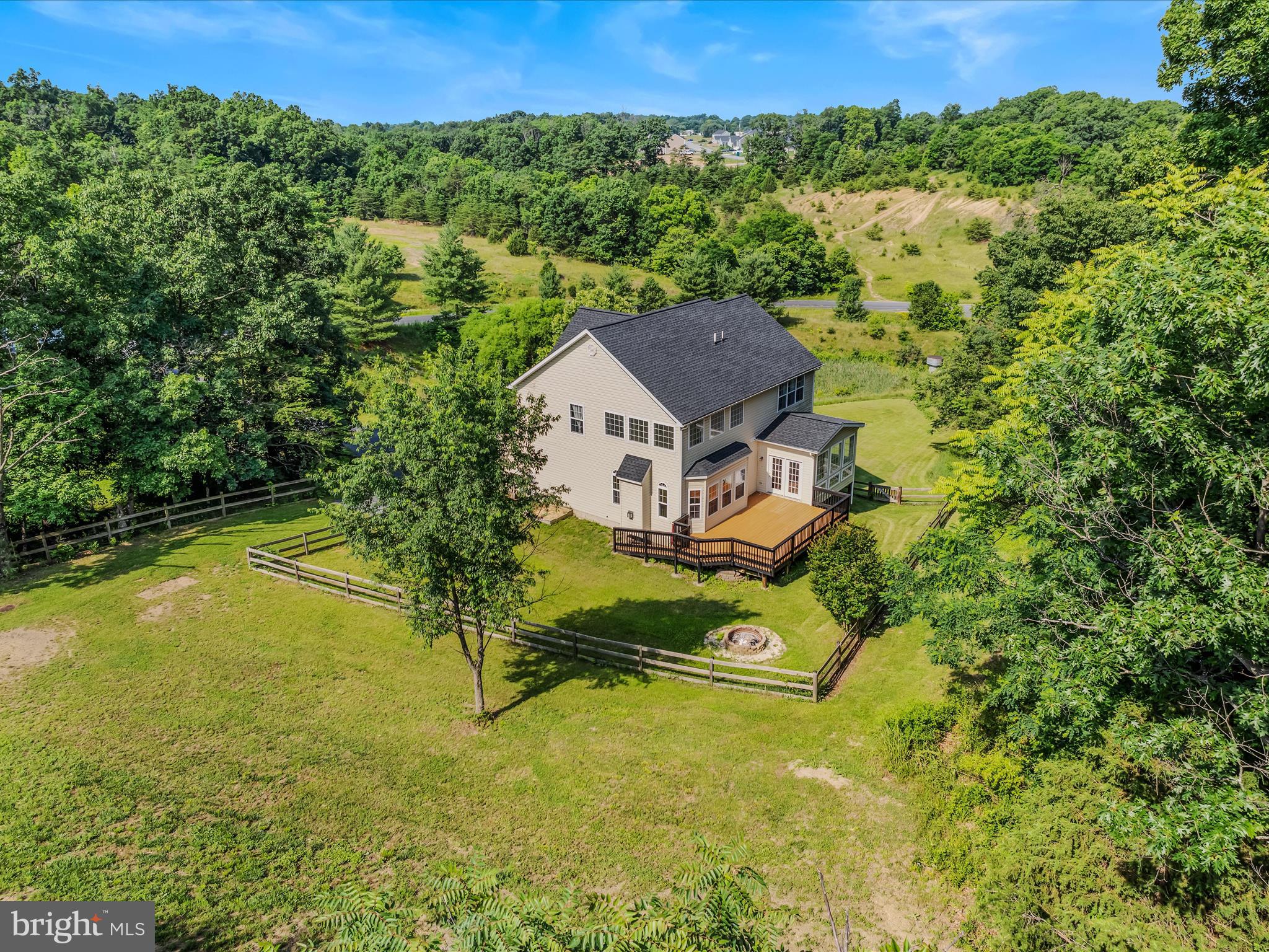 MILLS FARM - Residential