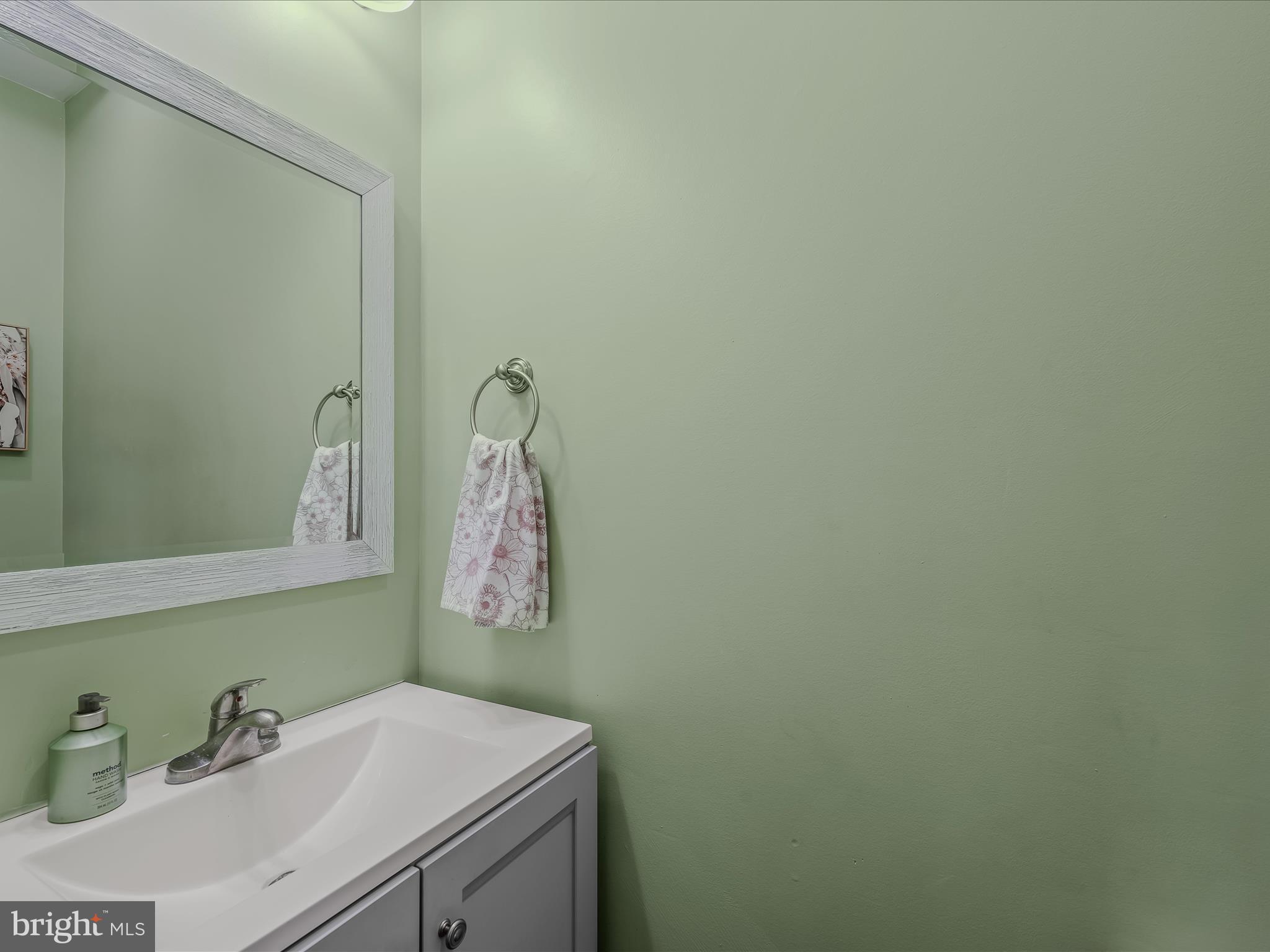 MILLS FARM - Residential