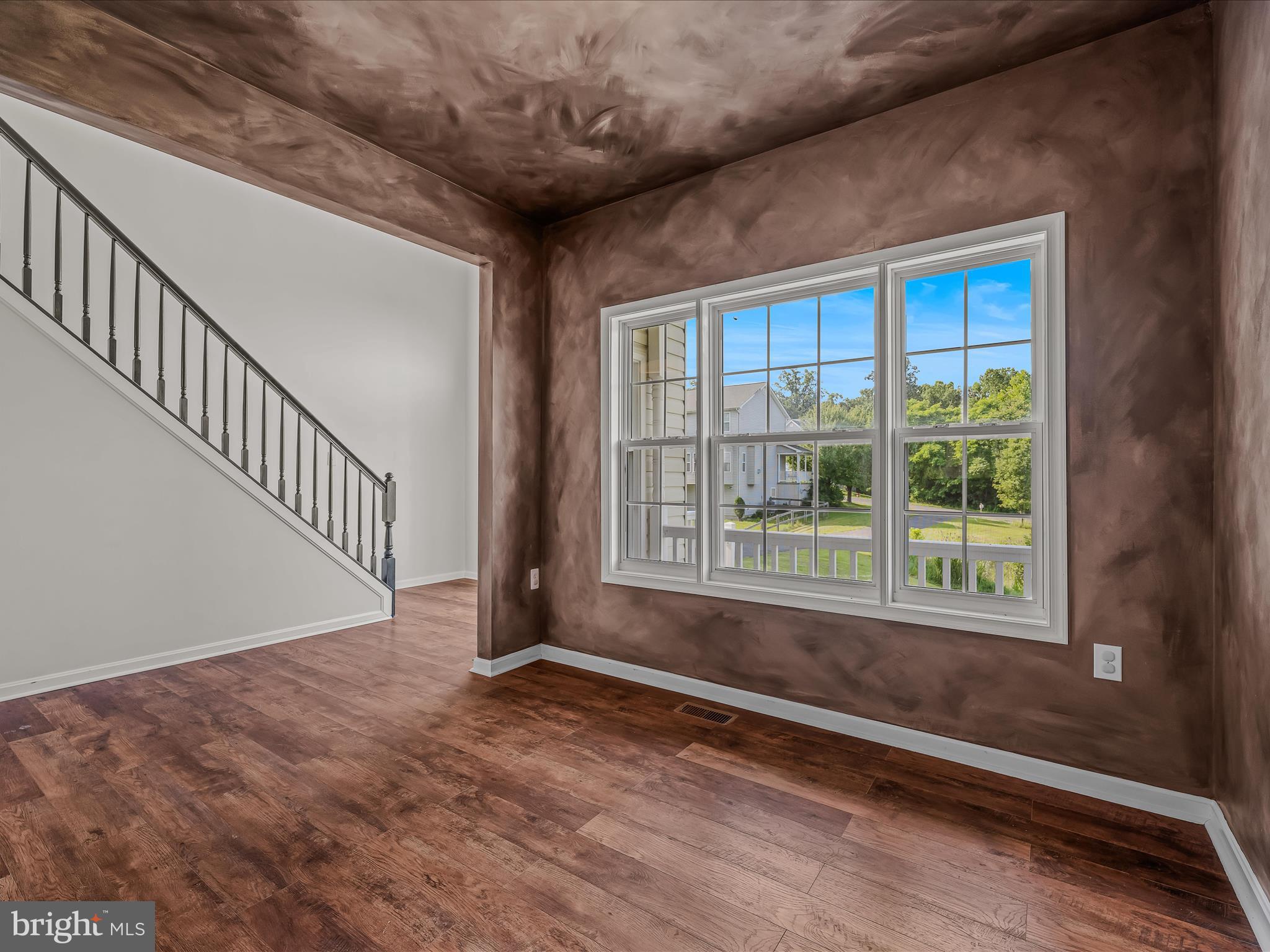 MILLS FARM - Residential