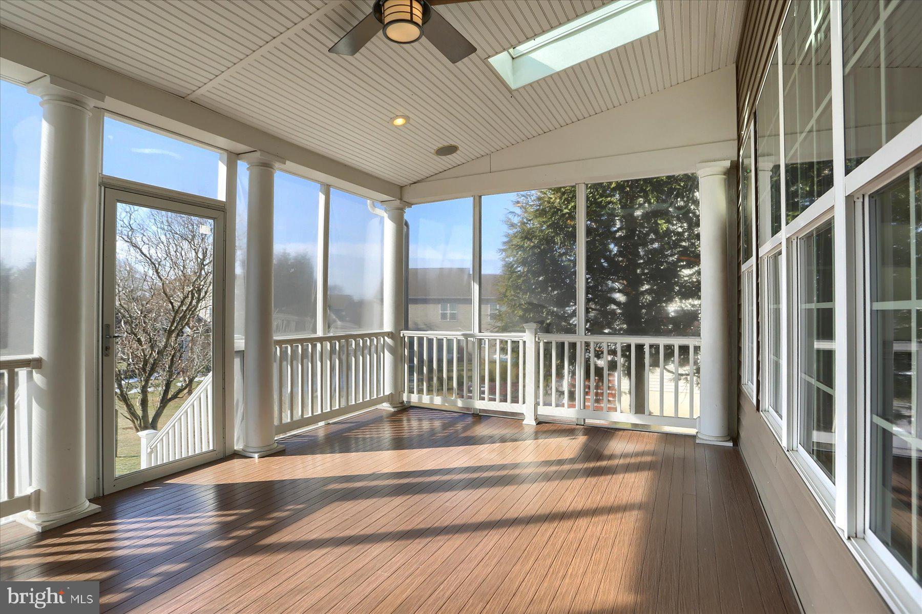 SOUTHPOINT MEADOWS - Residential