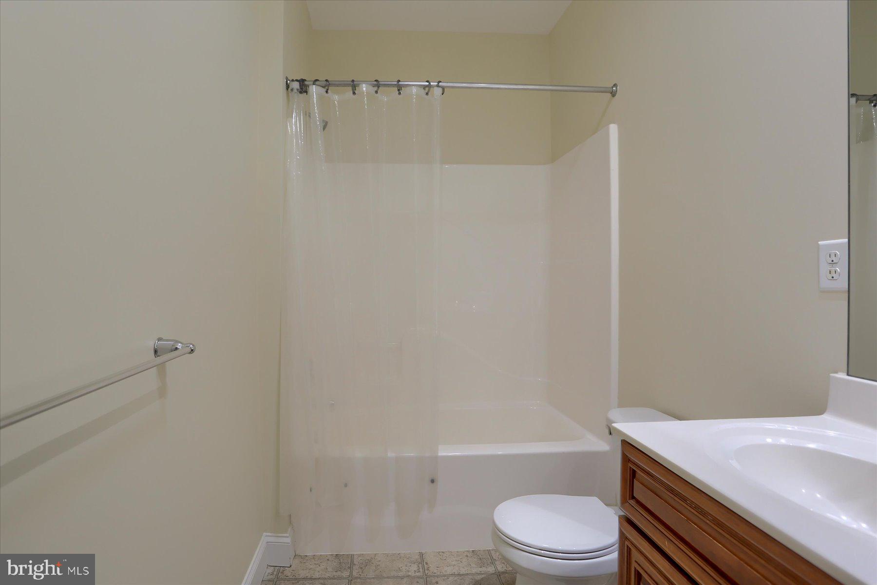 SOUTHPOINT MEADOWS - Residential