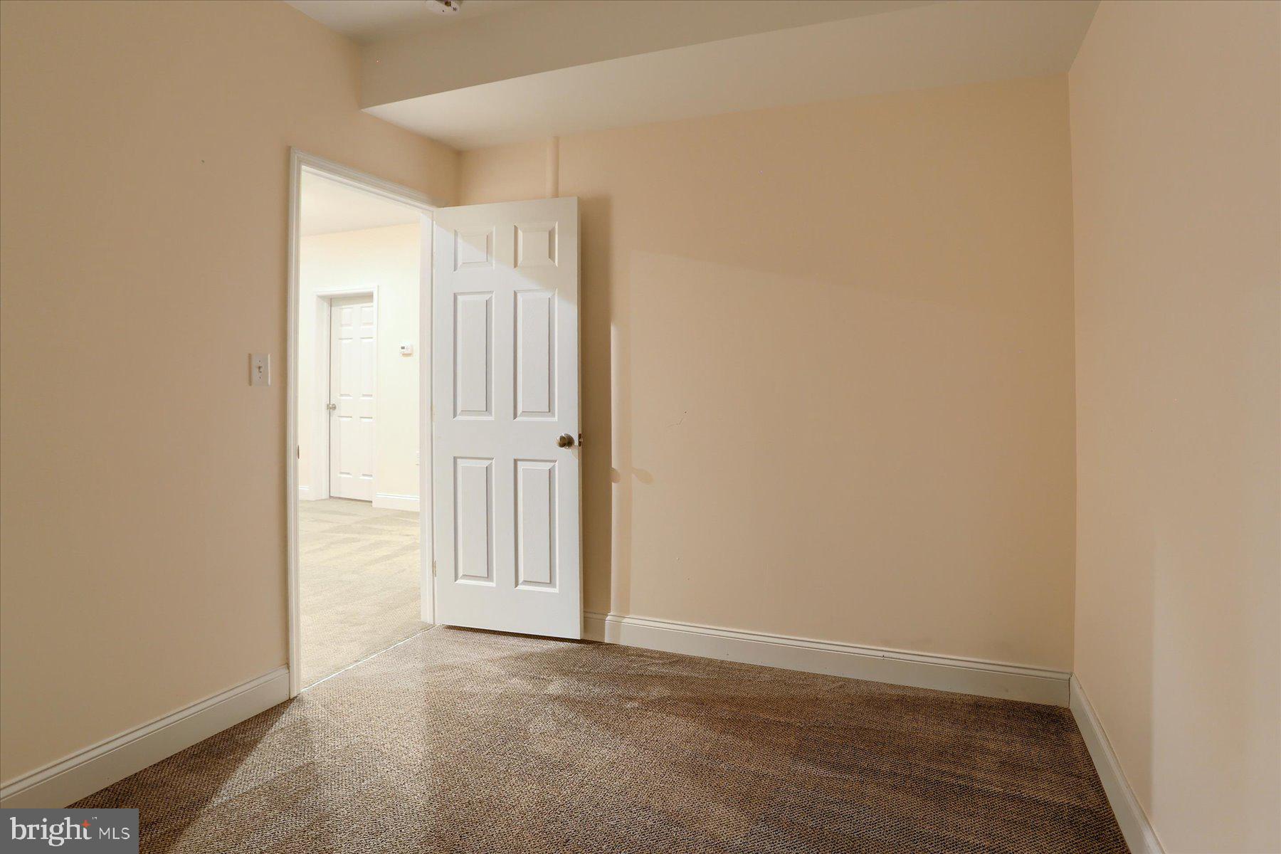 SOUTHPOINT MEADOWS - Residential