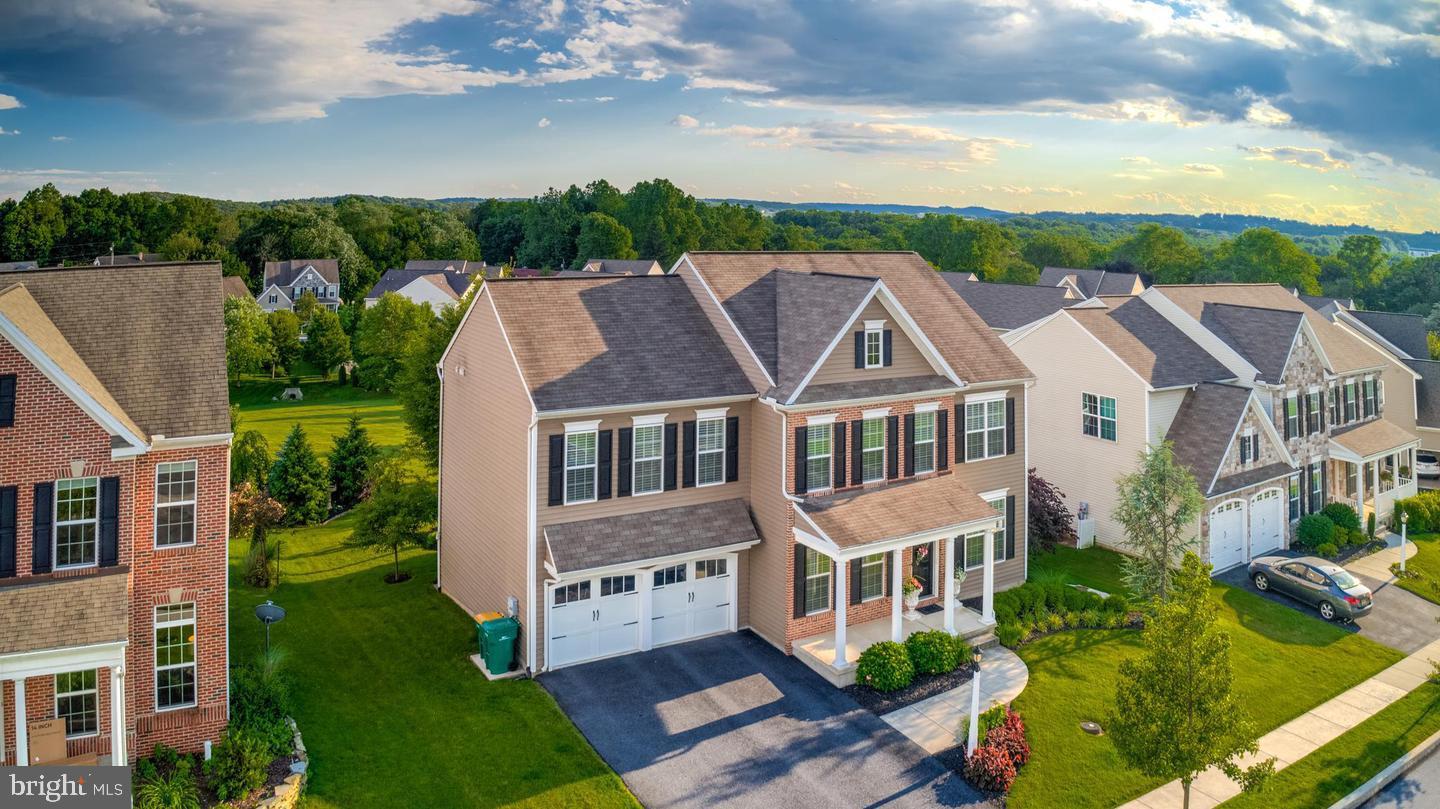 SOUTHPOINT MEADOWS - Residential