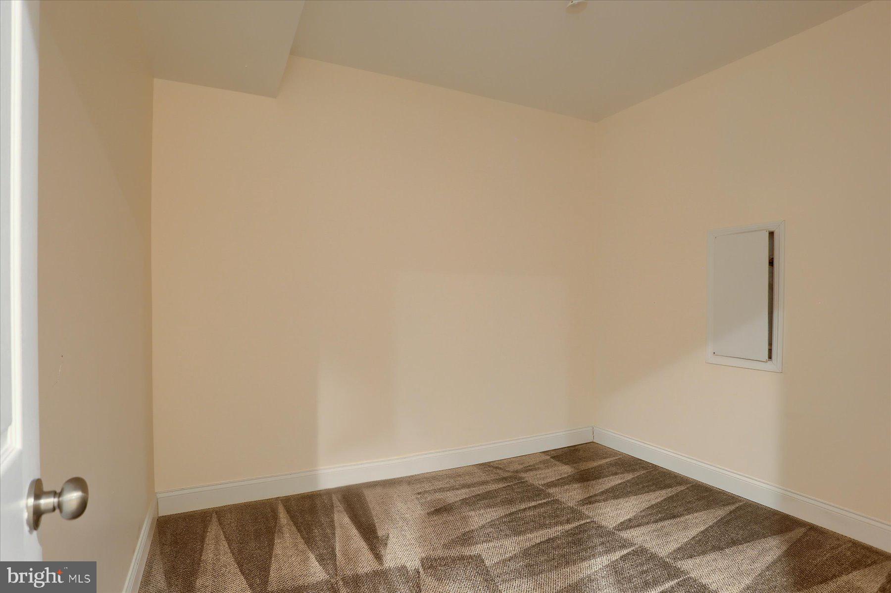 SOUTHPOINT MEADOWS - Residential