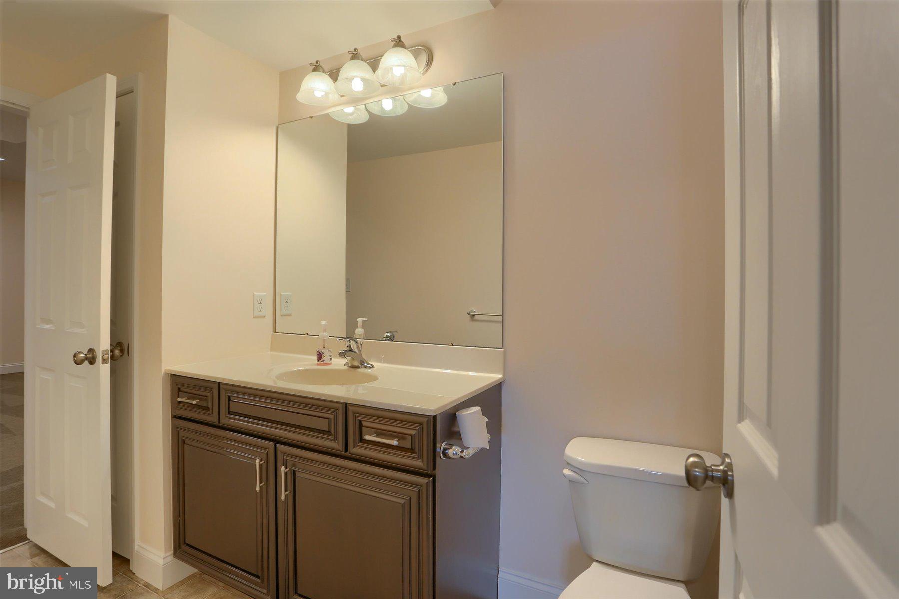 SOUTHPOINT MEADOWS - Residential