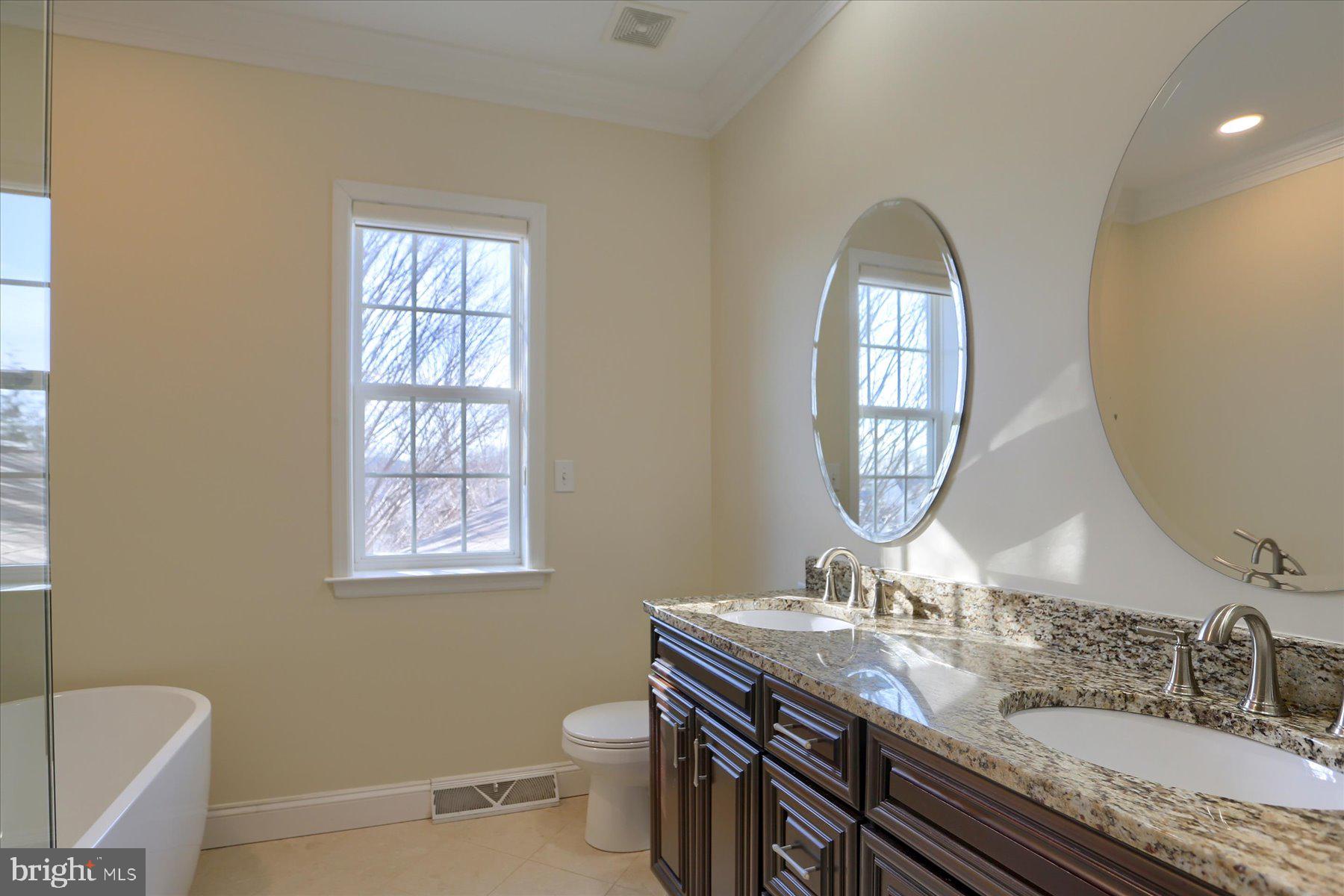 SOUTHPOINT MEADOWS - Residential