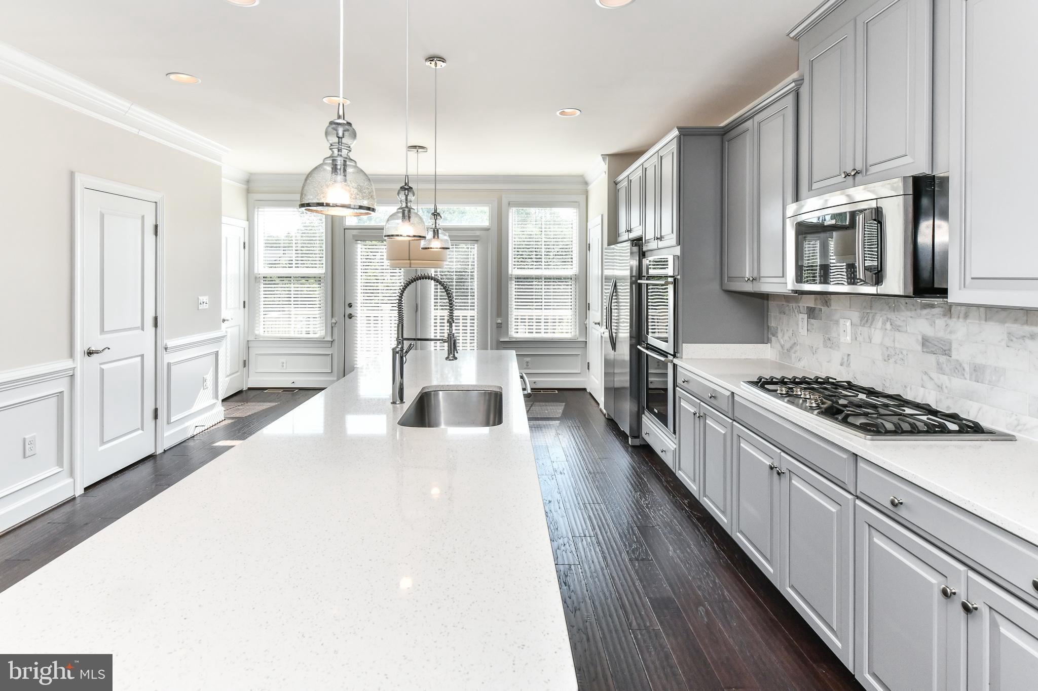 3735 POWELL LANE