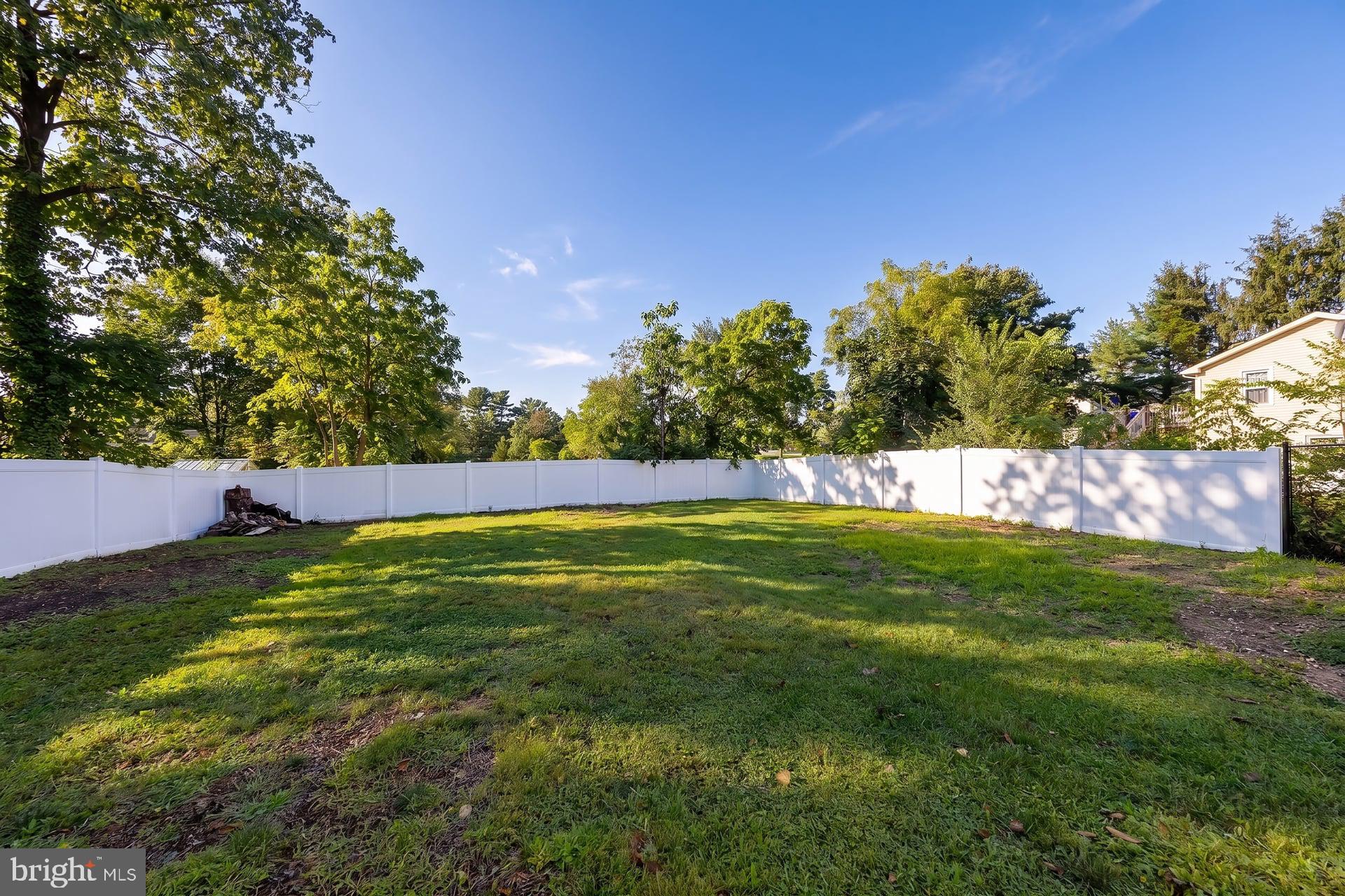522 CEDAR AVENUE