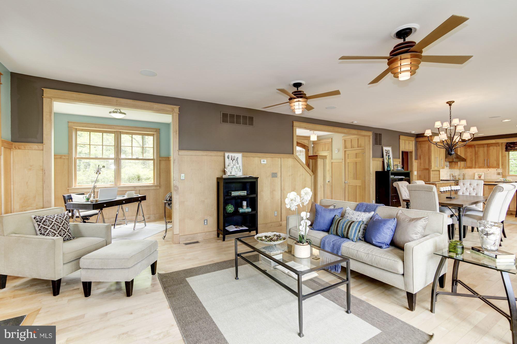 EDGEWATER BEACH - Residential