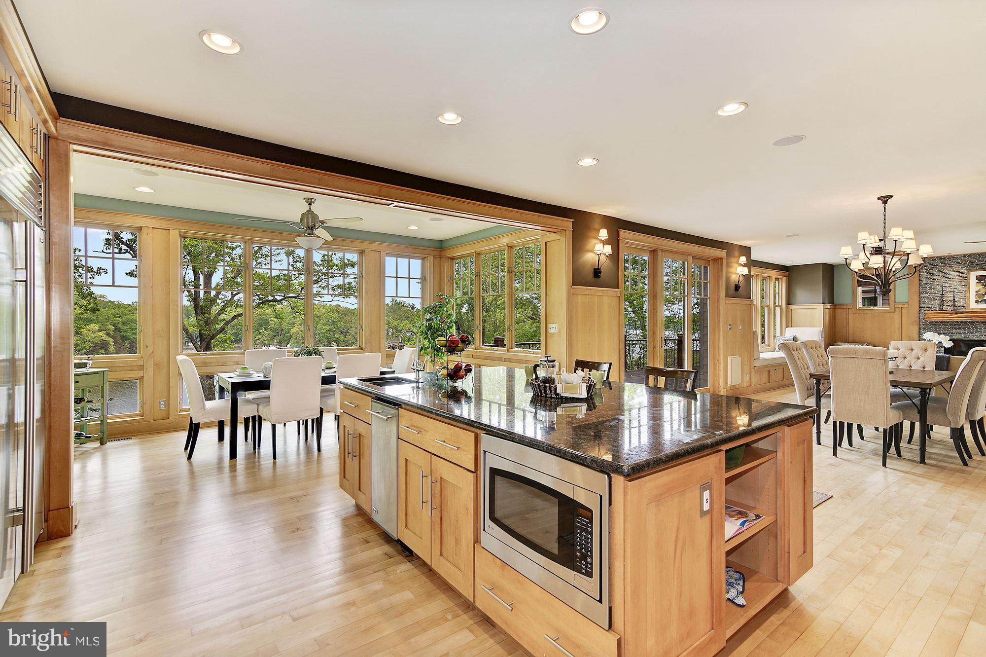 EDGEWATER BEACH - Residential