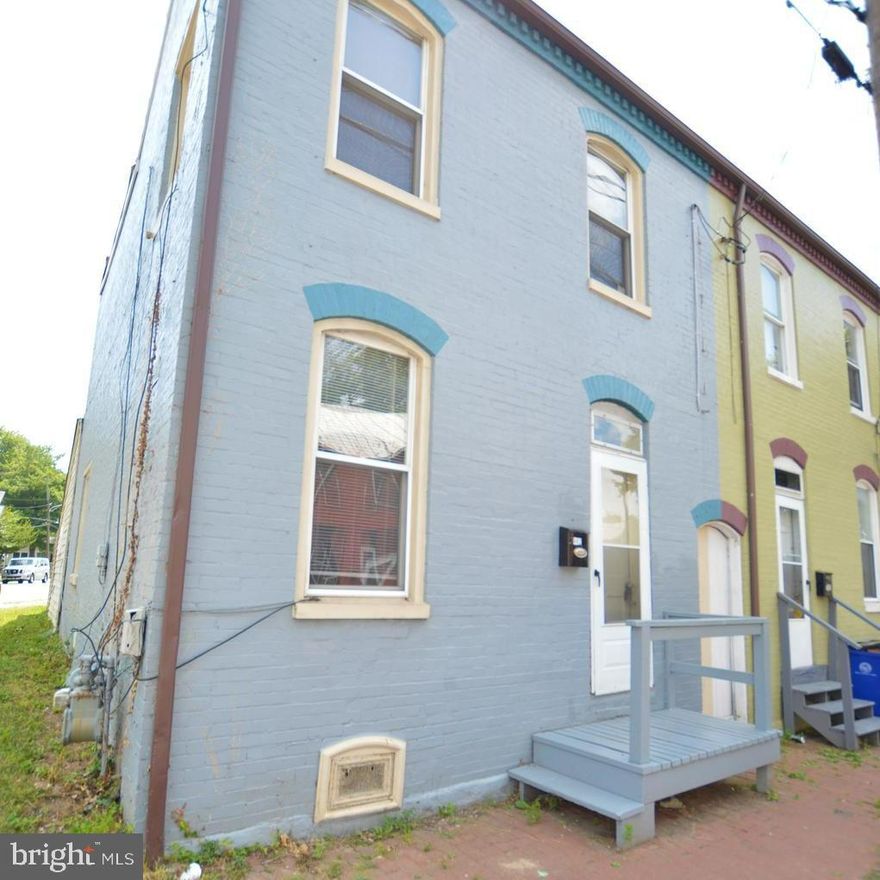 Located in the City of Frederick, this row home has lots of historic character. Walk in to a large living area with a decorative mantel. Then enter the center room where there is the entrance to the eat-in kitchen and the stairs to take you to the sleeping quarters and bathroom. There is a back entrance off the kitchen to take you to the fenced in back yard and parking. Resident is responsible for lawn maintenance and snow removal according to City standards. NO Pets. Requirements: 630+ credit score, income ratio: rents should be 1/3 of applicants' income (housing vouchers and assistance welcomed). All occupants over the age of 18 must apply.