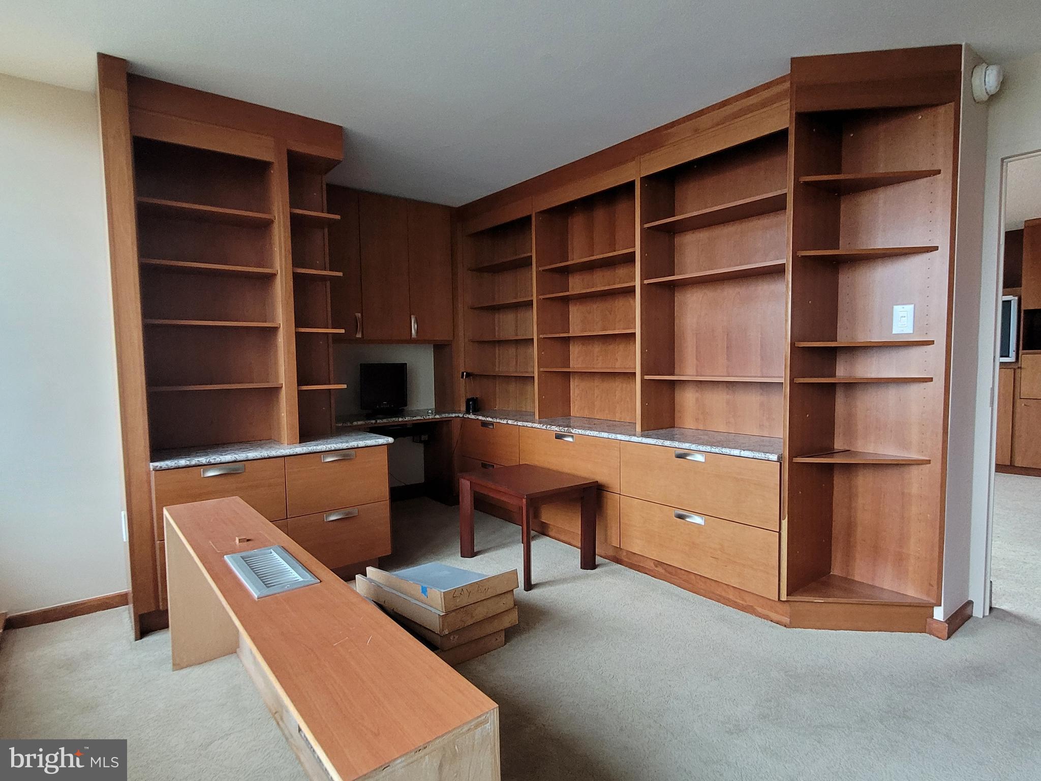 WASHINGTON SQ - Residential Lease