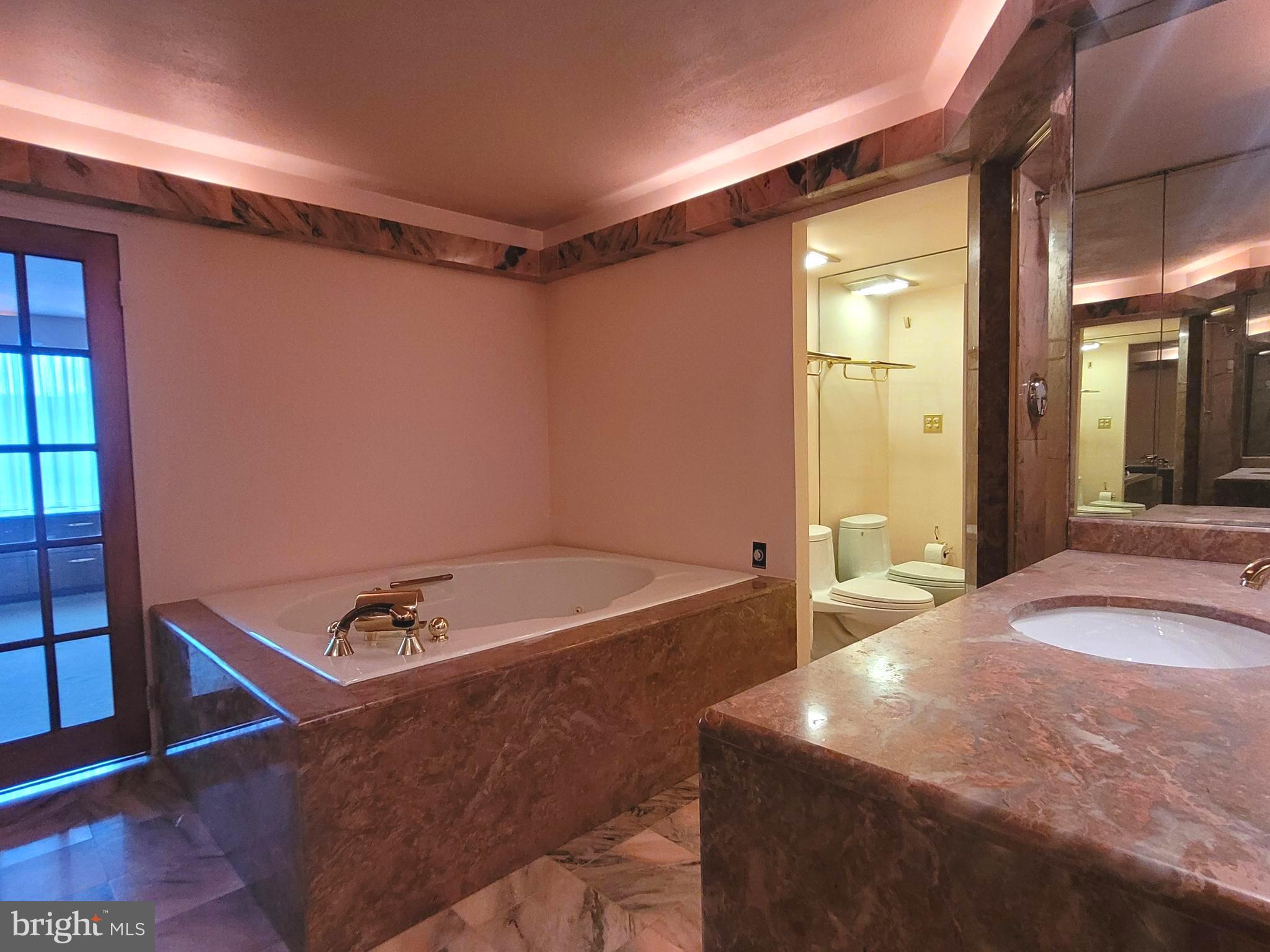 WASHINGTON SQ - Residential Lease