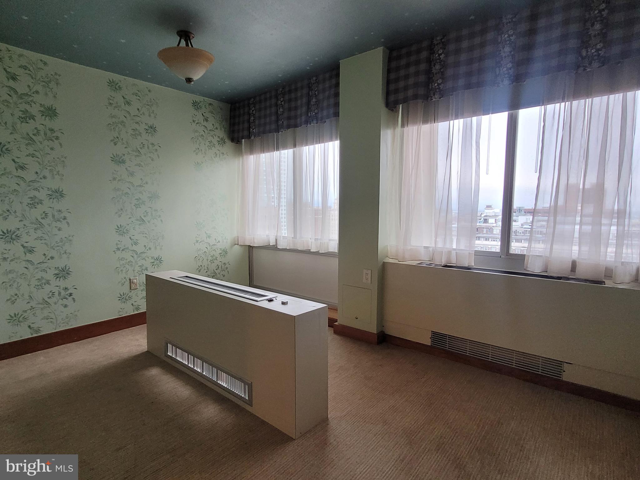 WASHINGTON SQ - Residential Lease