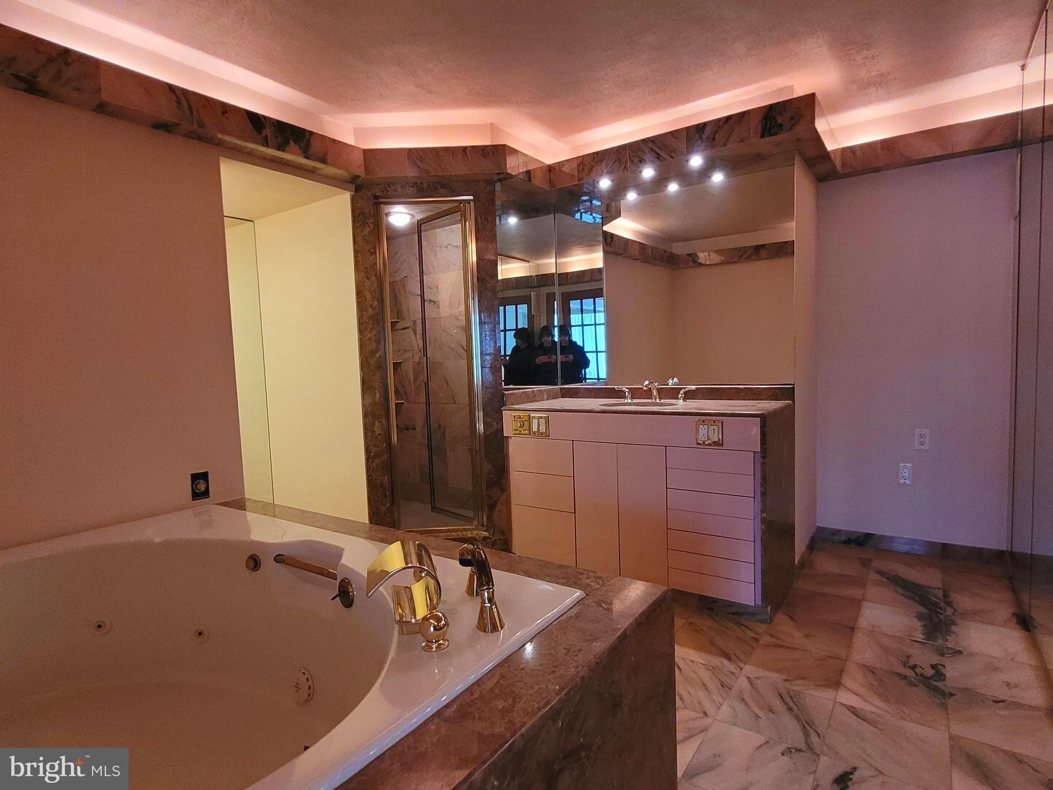 WASHINGTON SQ - Residential Lease