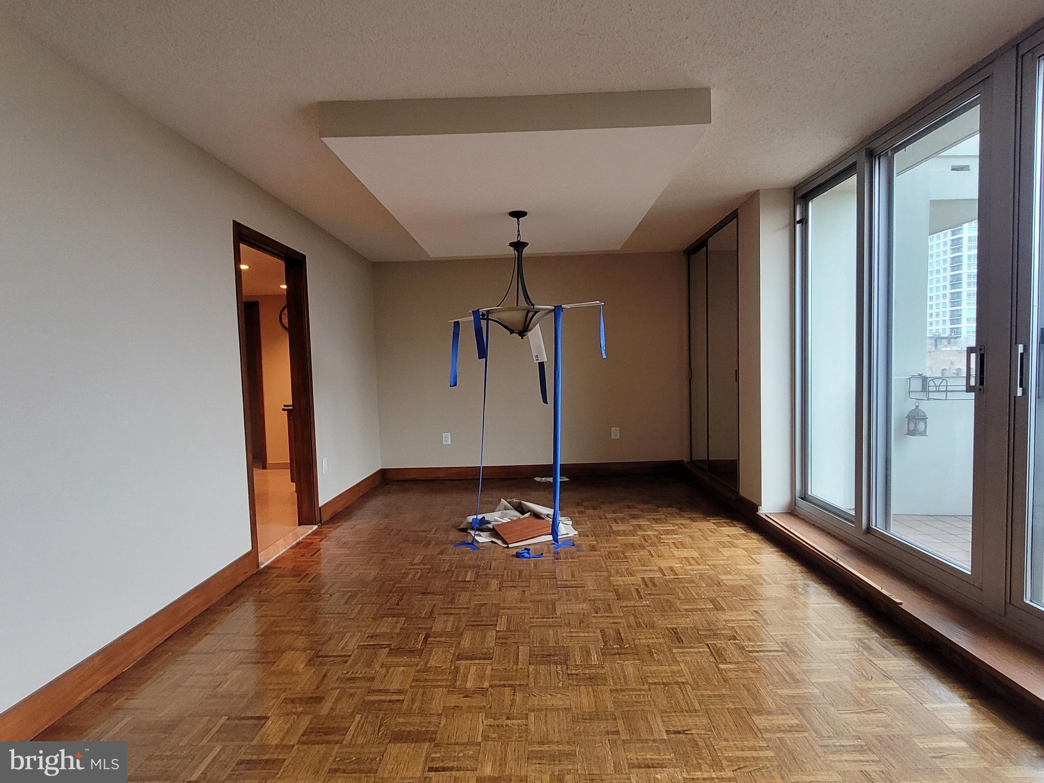 WASHINGTON SQ - Residential Lease