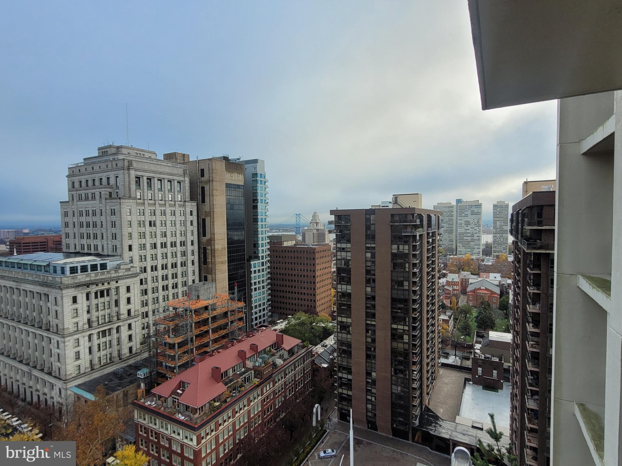 WASHINGTON SQ - Residential Lease