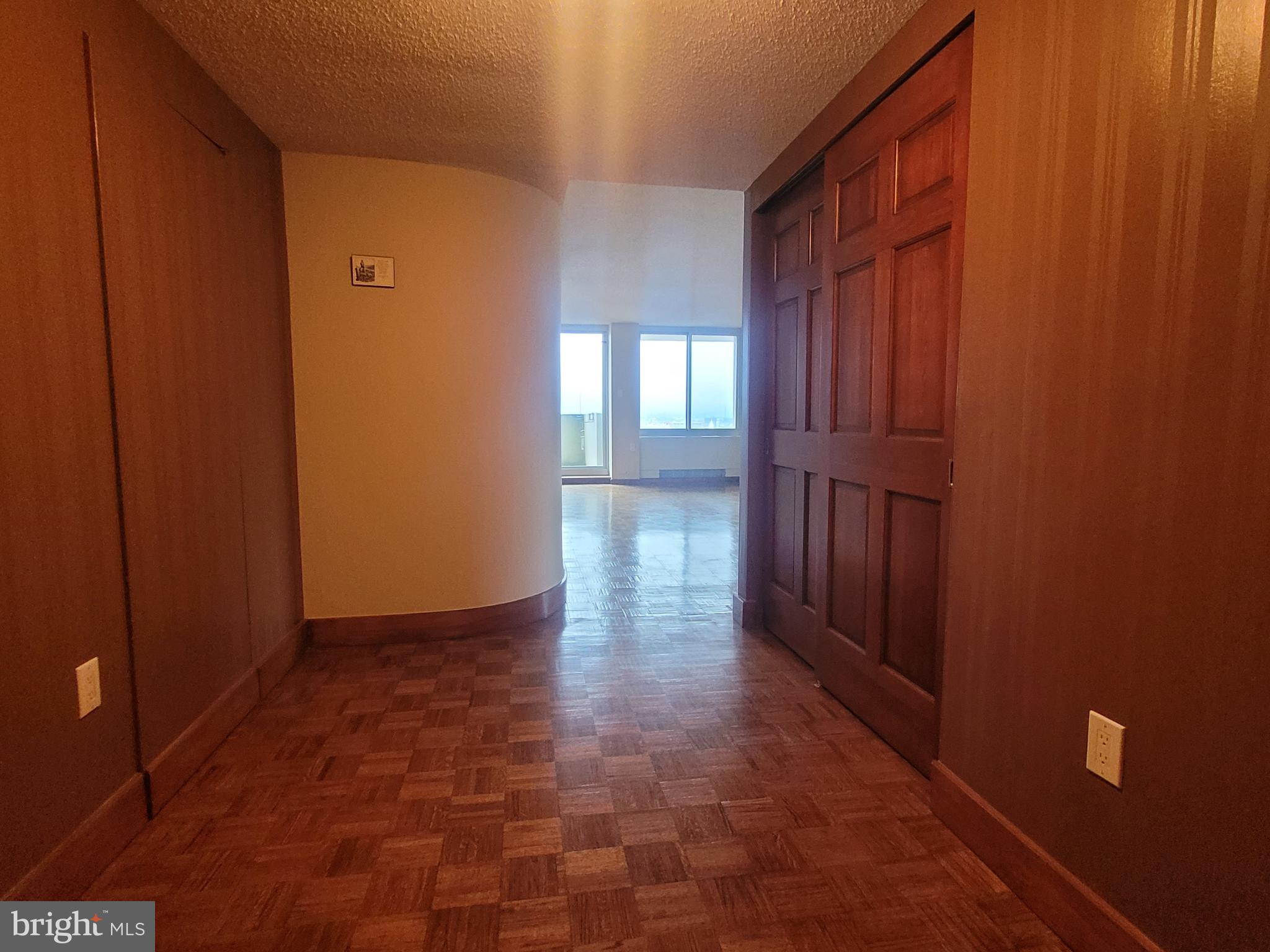 WASHINGTON SQ - Residential Lease