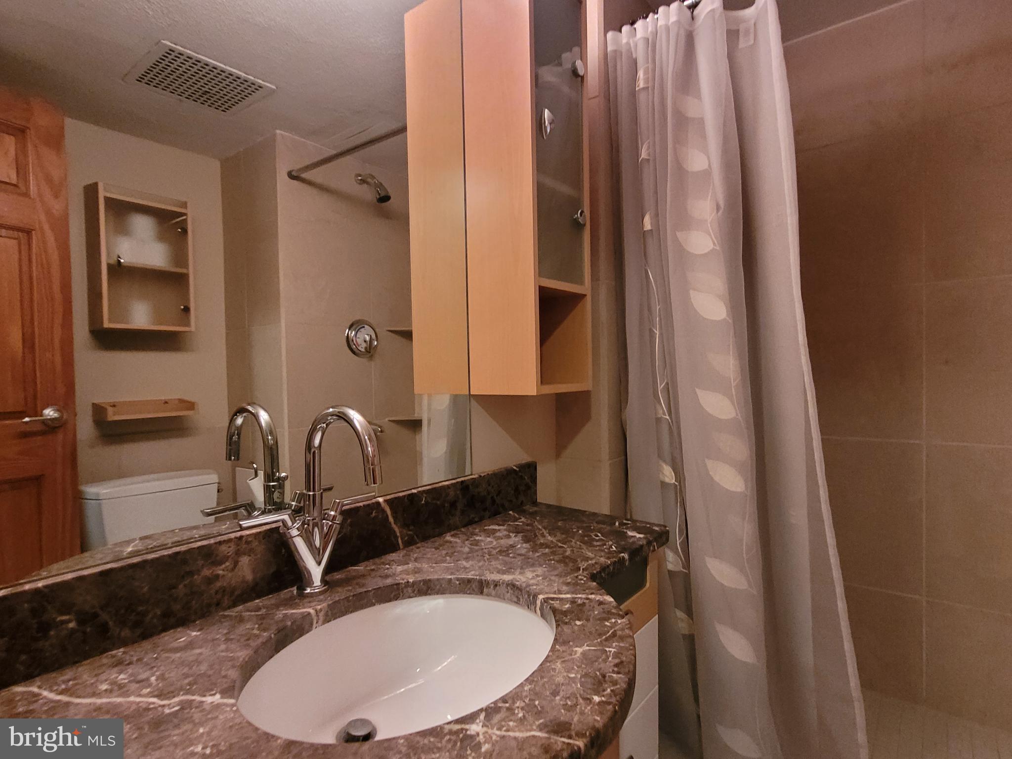 WASHINGTON SQ - Residential Lease