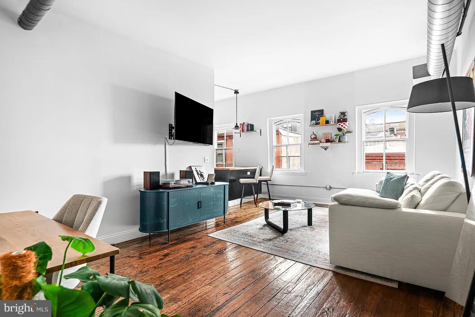 OLD CITY - Residential Lease