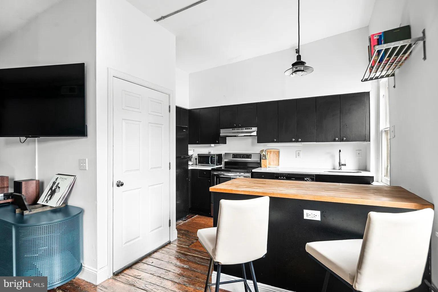 OLD CITY - Residential Lease