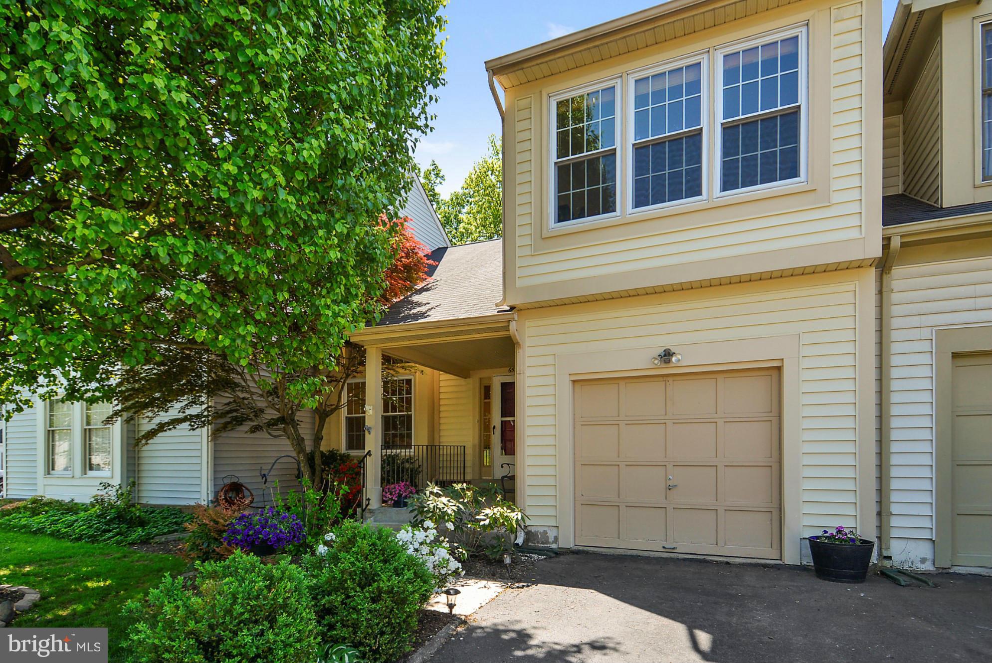 GREEN TRAILS - Residential