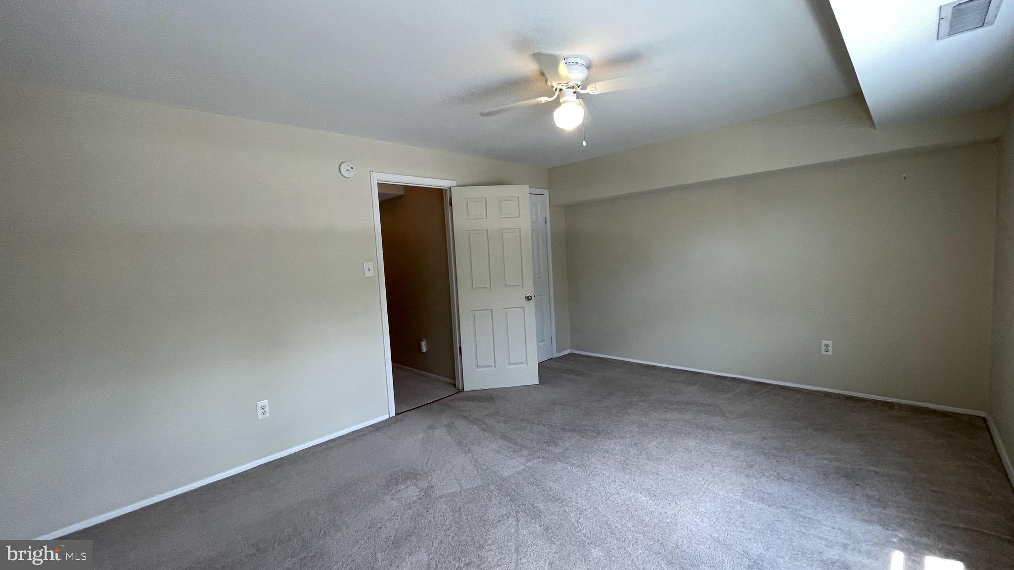 MOORINGS OF OCCOQUAN CON - Residential Lease