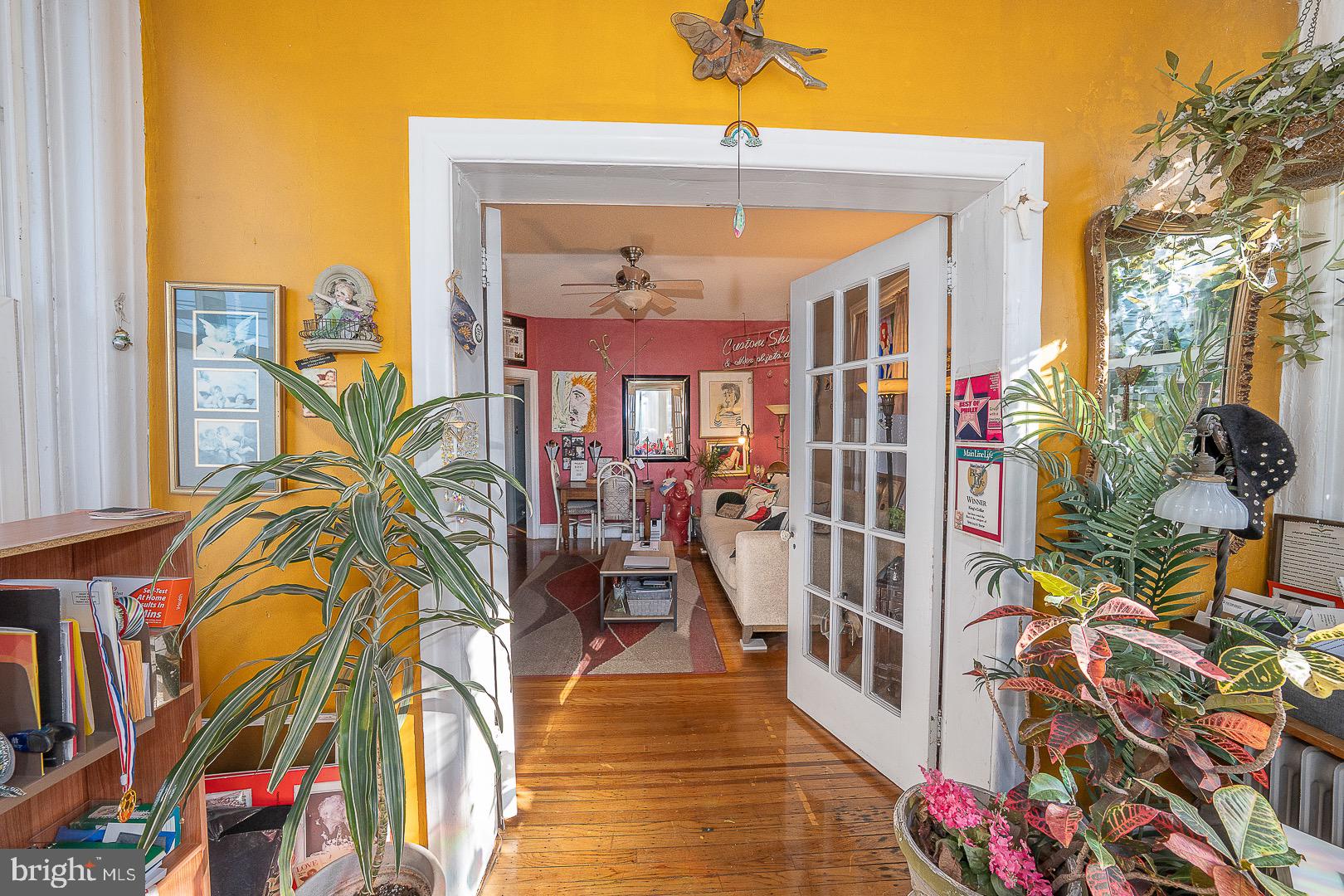 1 1/2 W ATHENS AVENUE