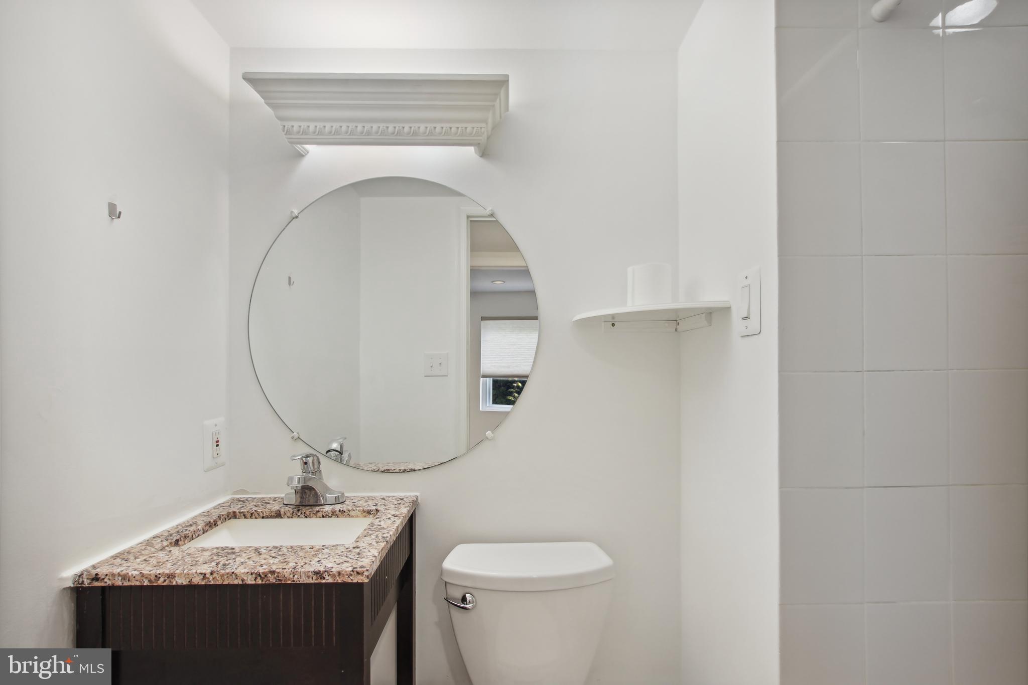 HUNGERFORD - Residential Lease