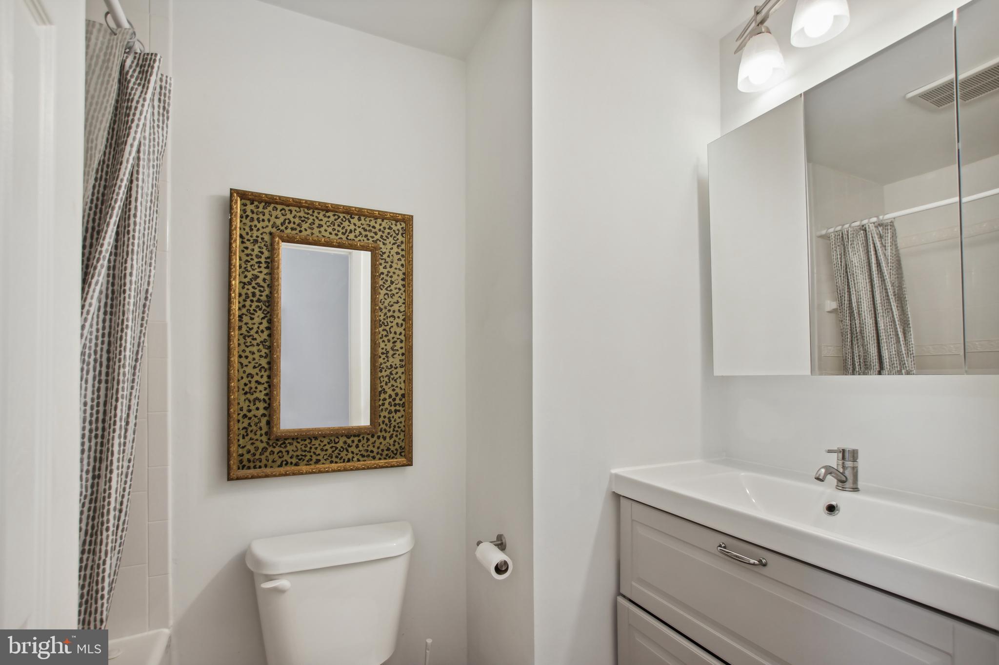 HUNGERFORD - Residential Lease