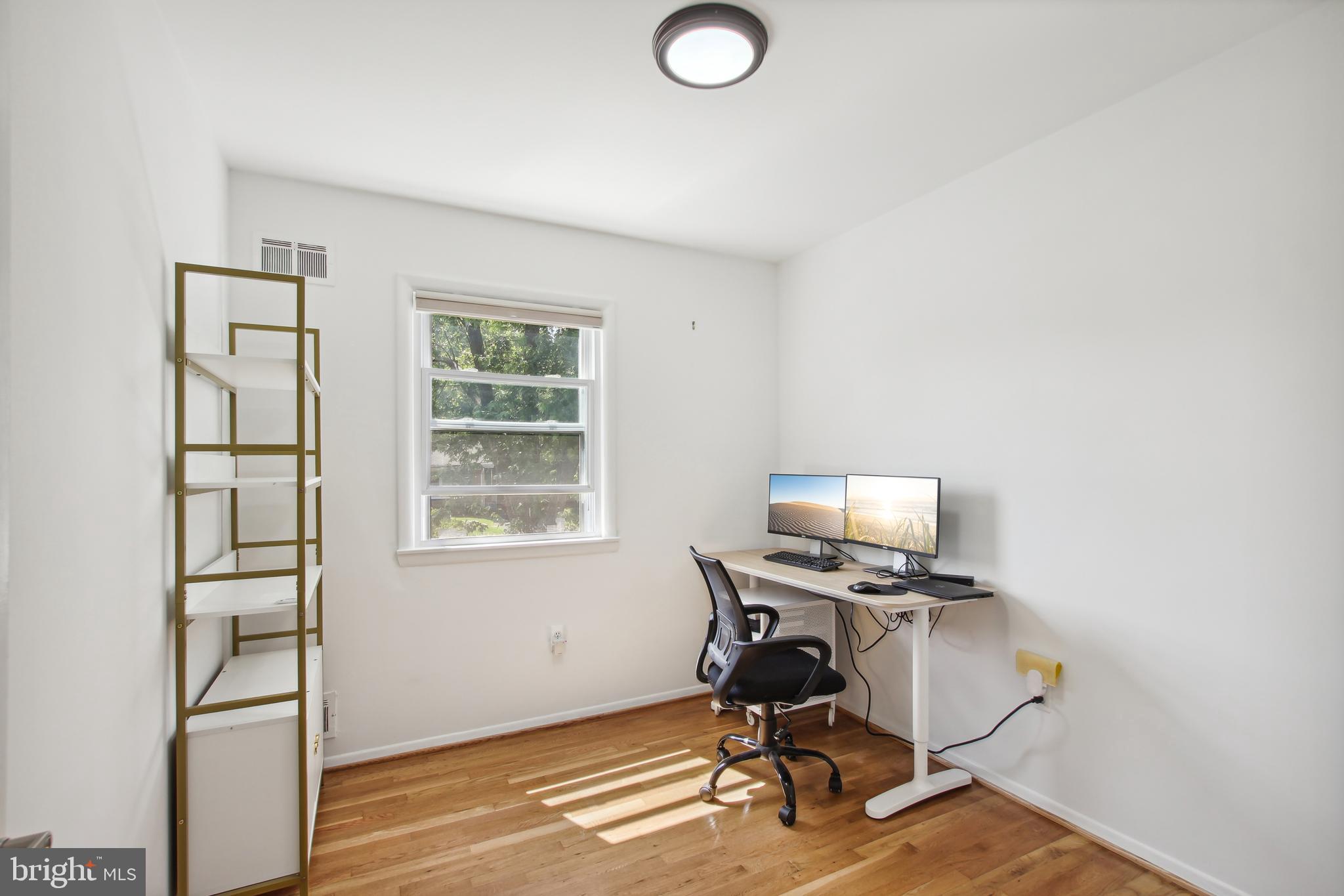 HUNGERFORD - Residential Lease