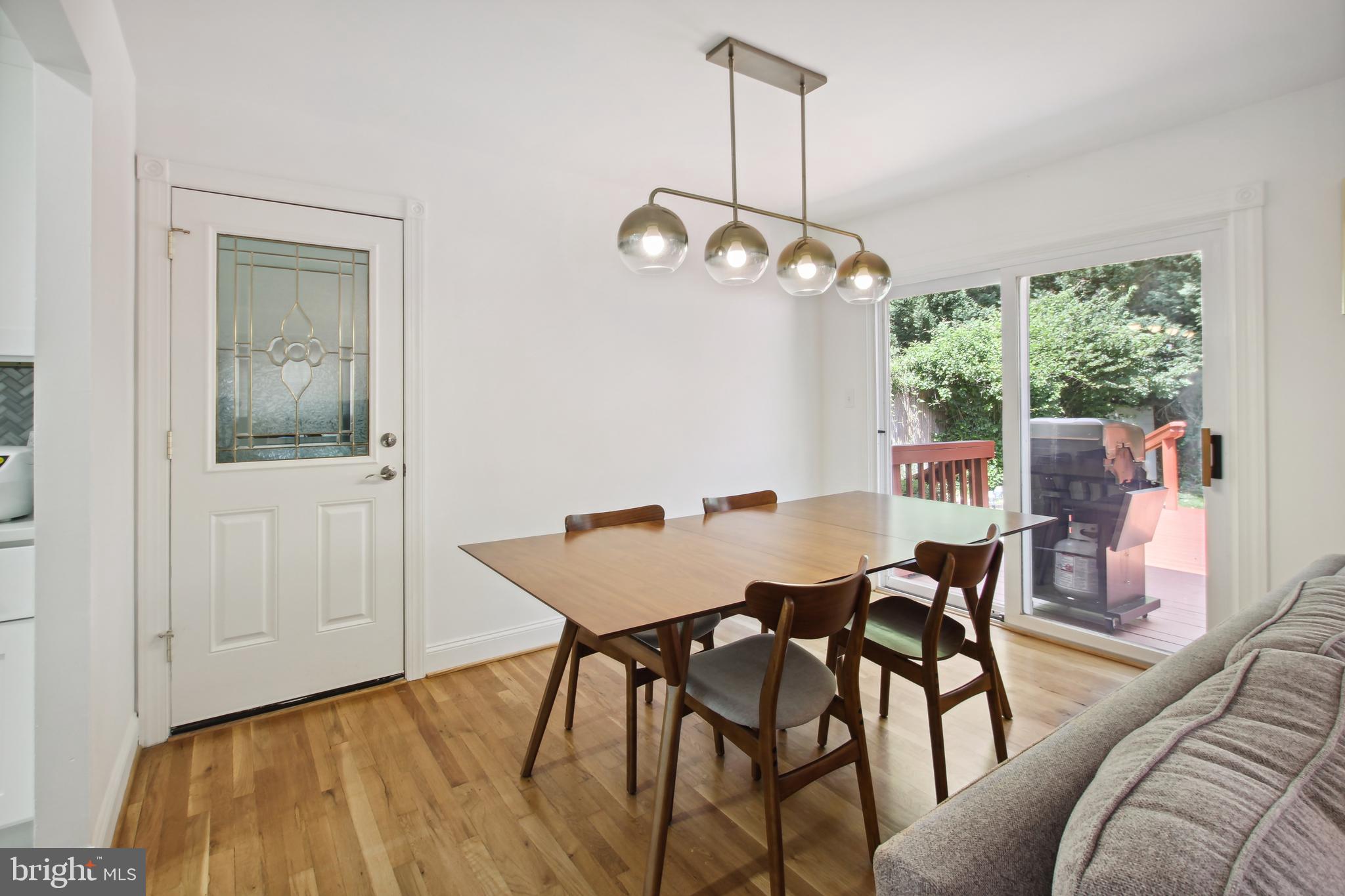 HUNGERFORD - Residential Lease