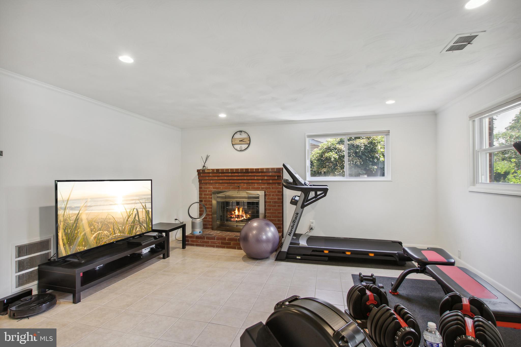 HUNGERFORD - Residential Lease