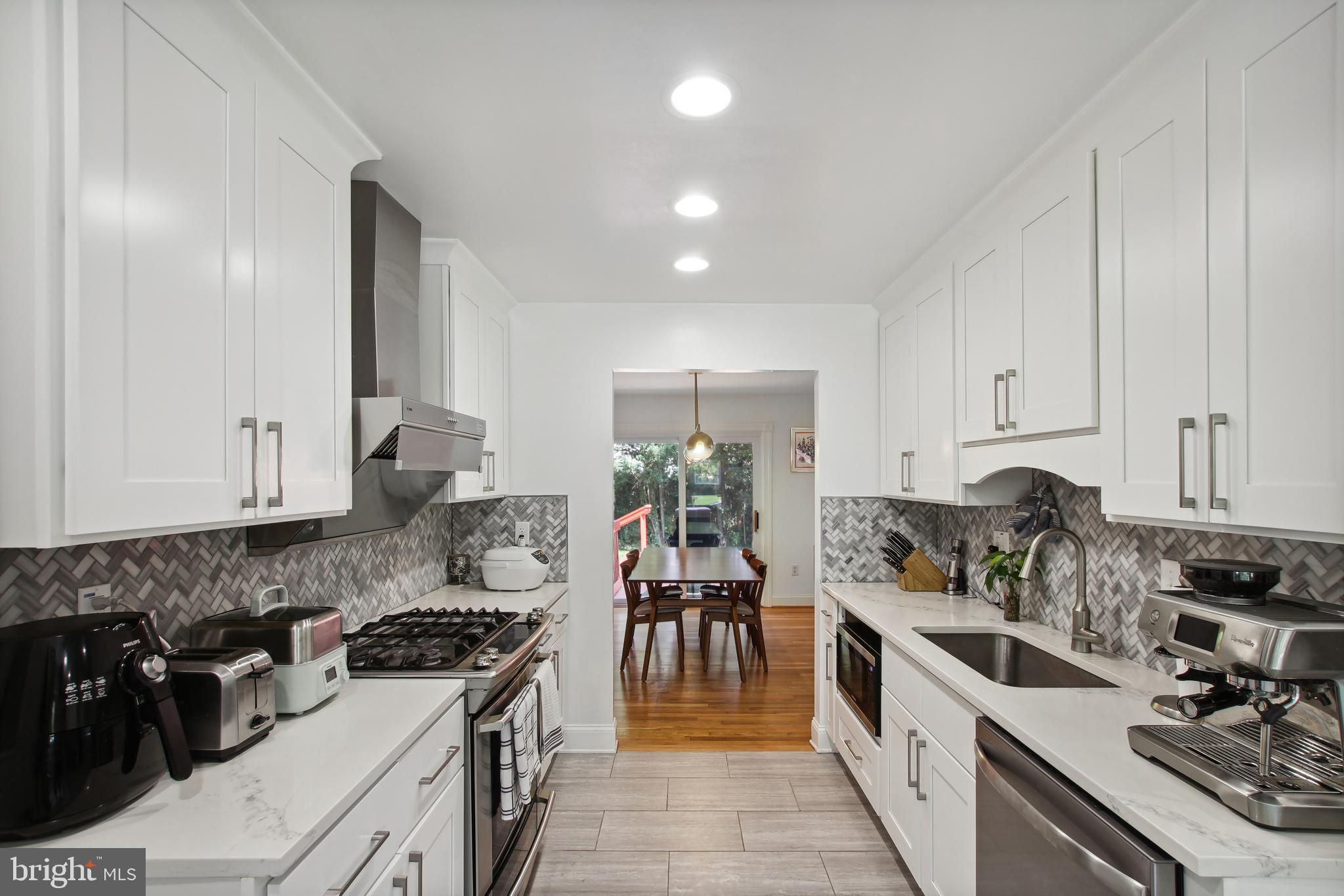 HUNGERFORD - Residential Lease