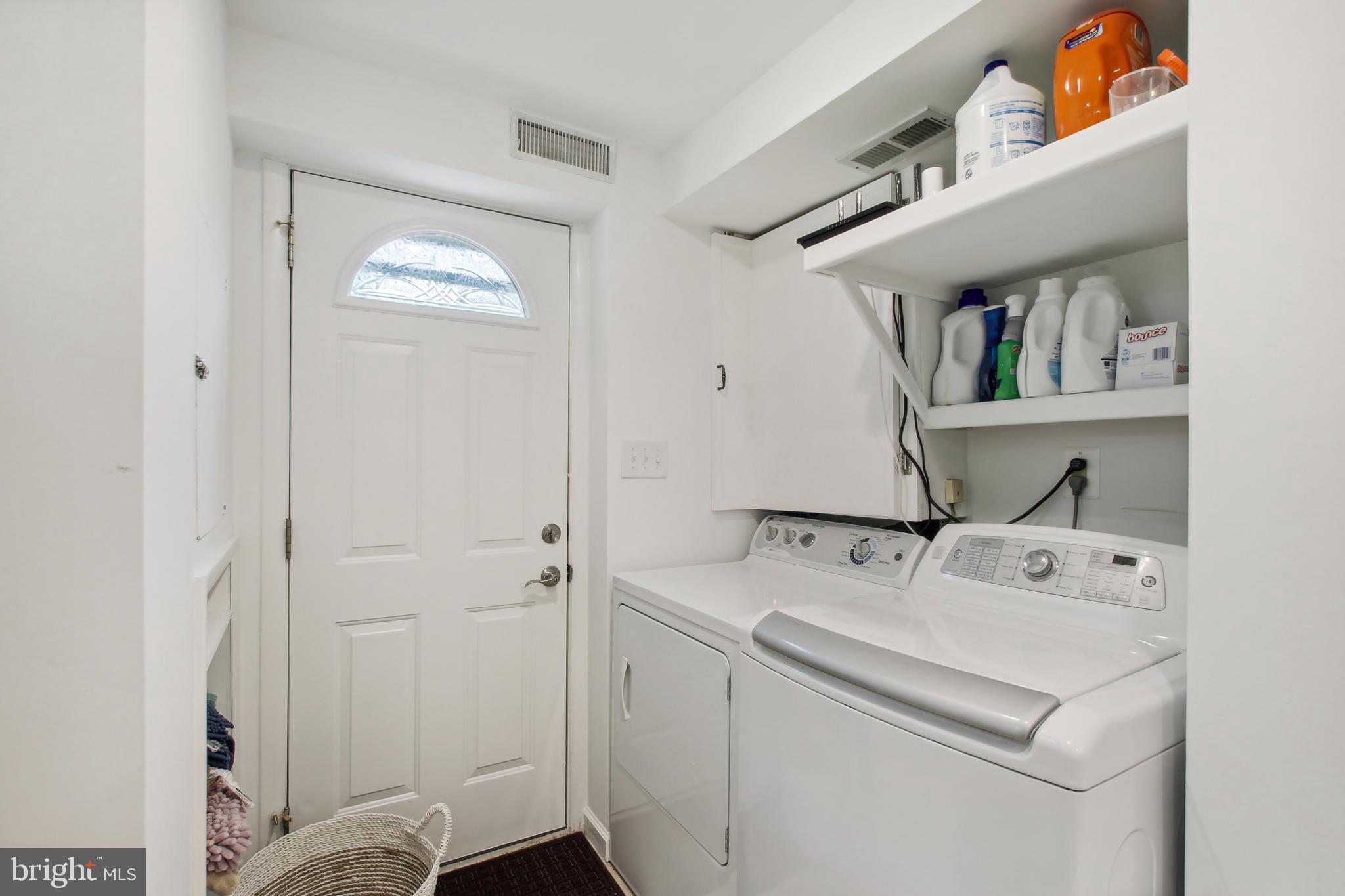 HUNGERFORD - Residential Lease