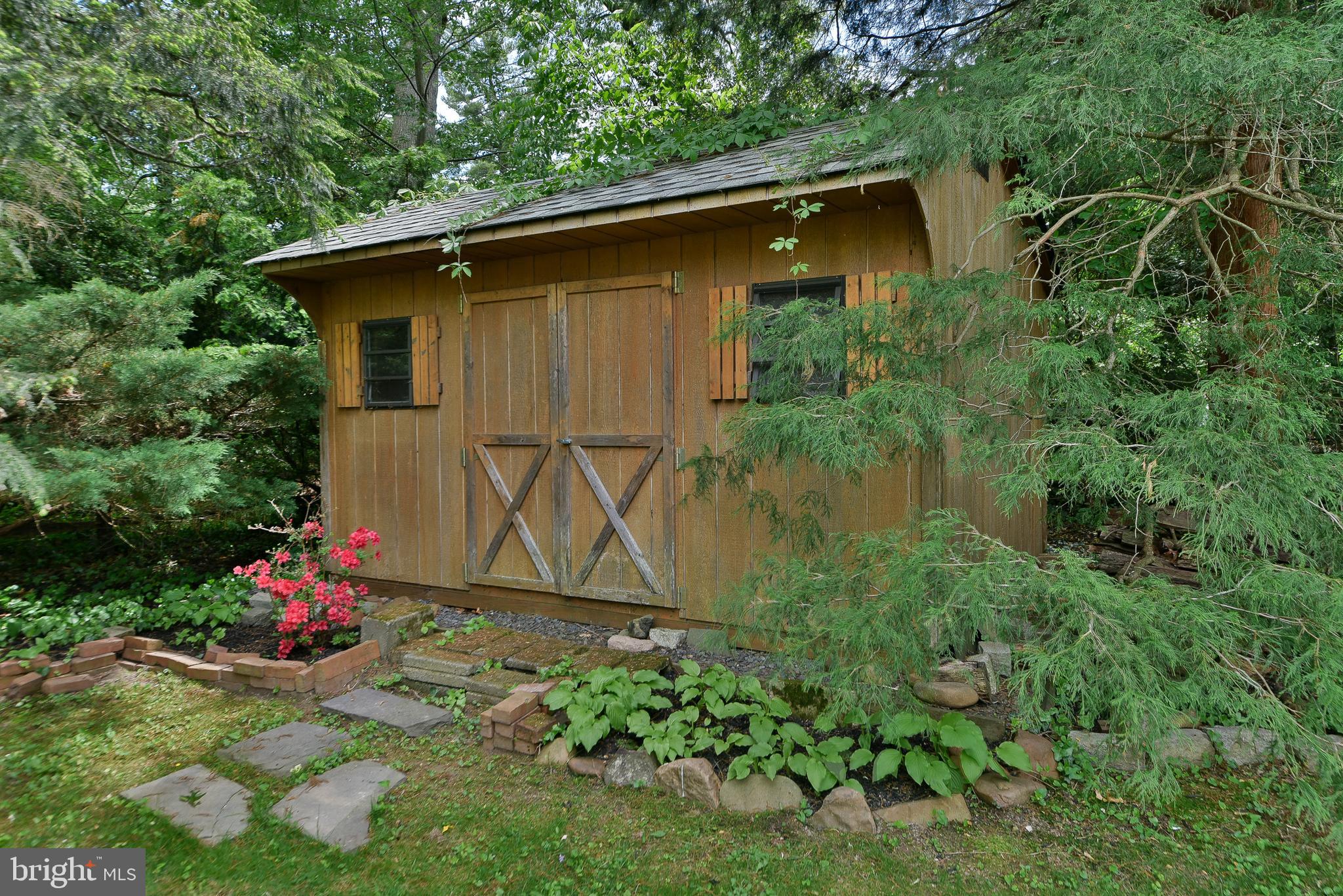 WEST ACRES - Residential