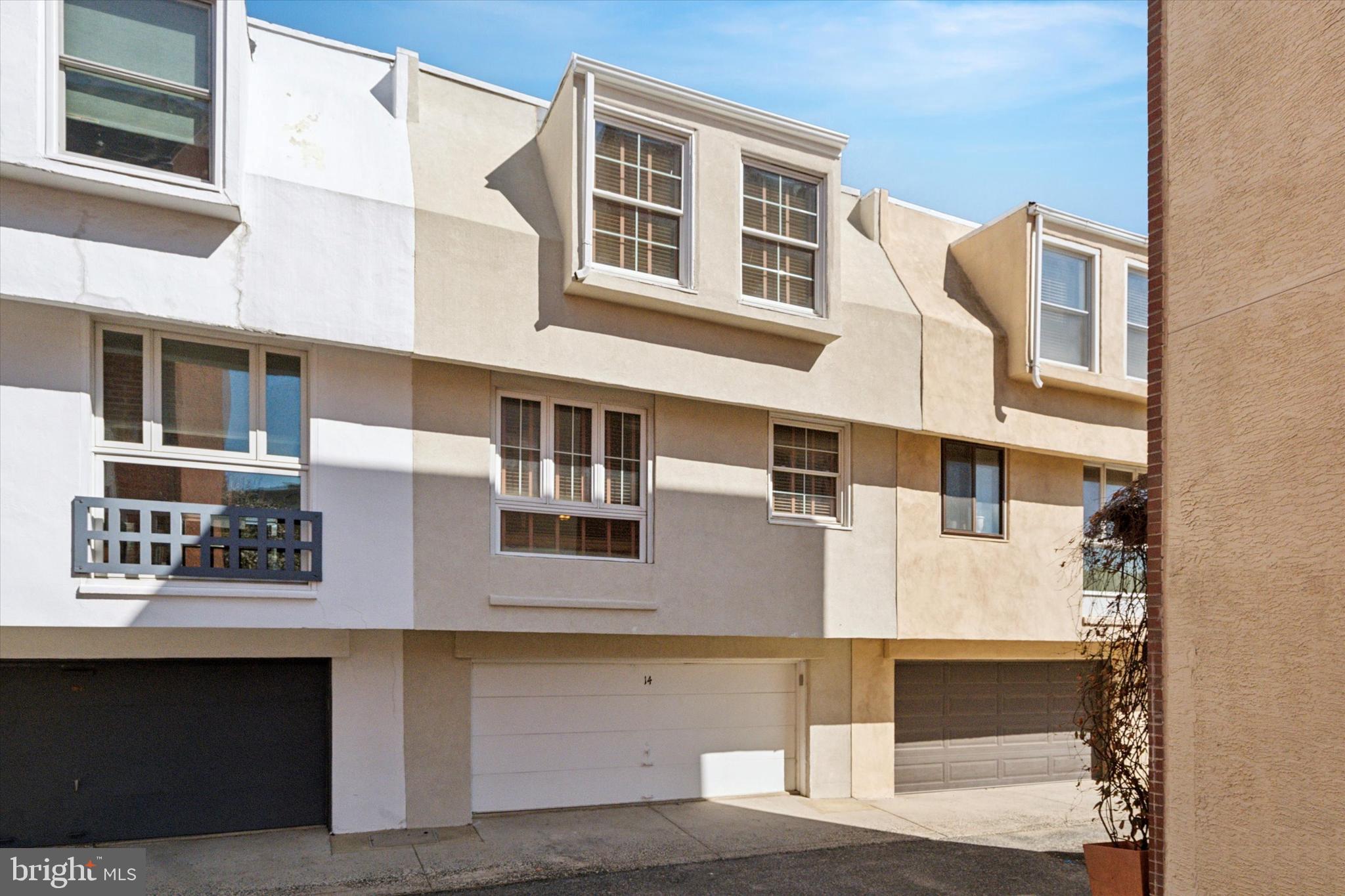 WASHINGTON SQ WEST - Residential