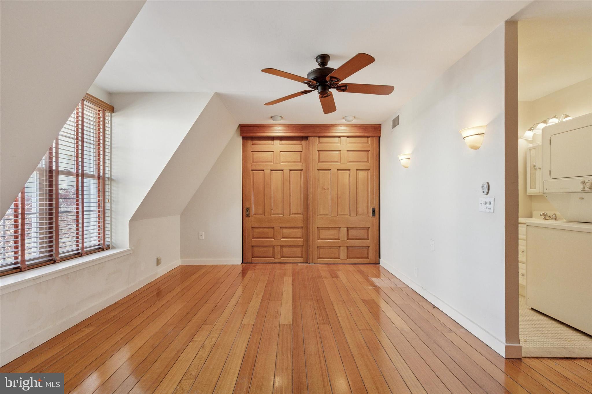 WASHINGTON SQ WEST - Residential