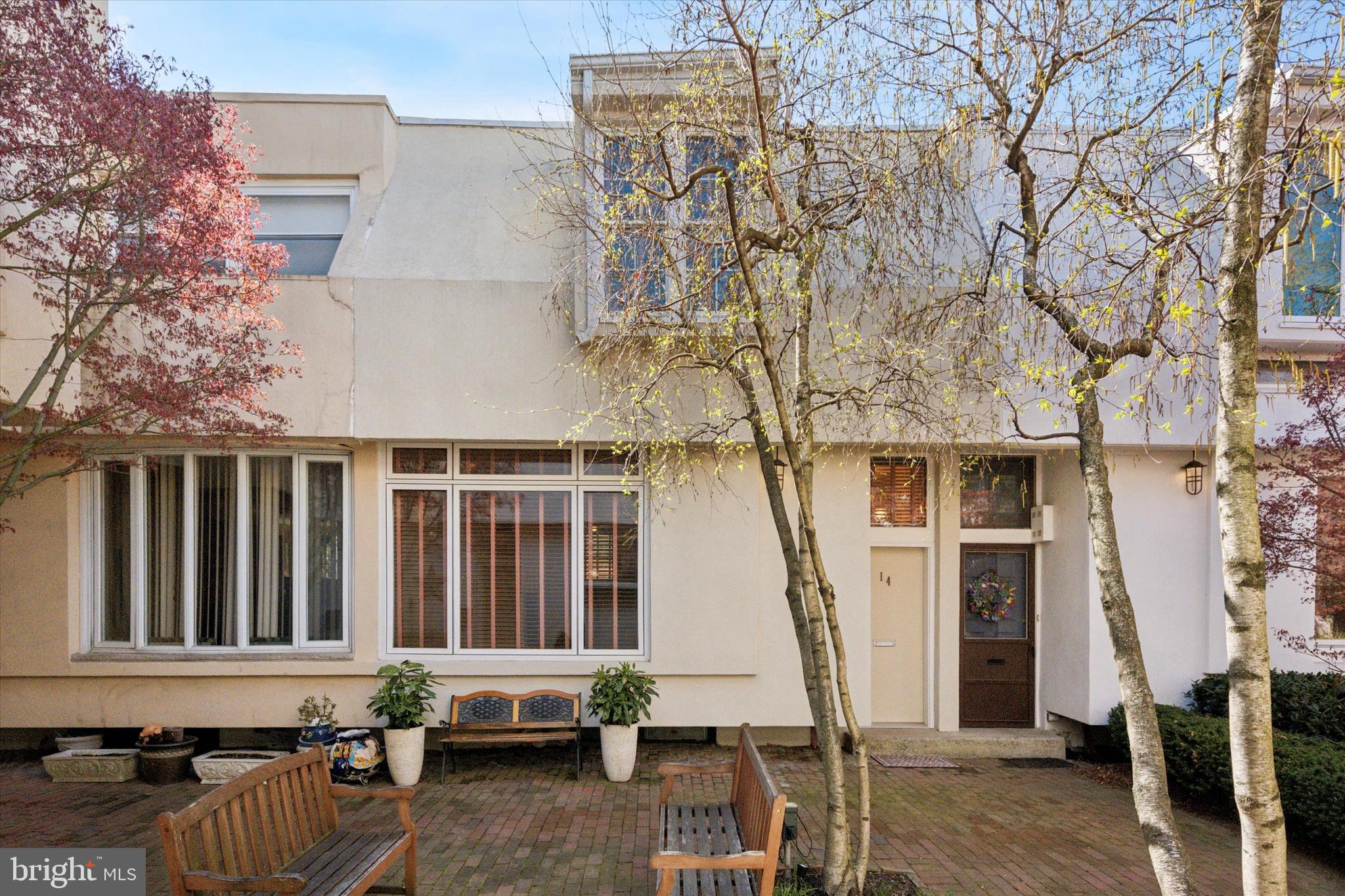 WASHINGTON SQ WEST - Residential