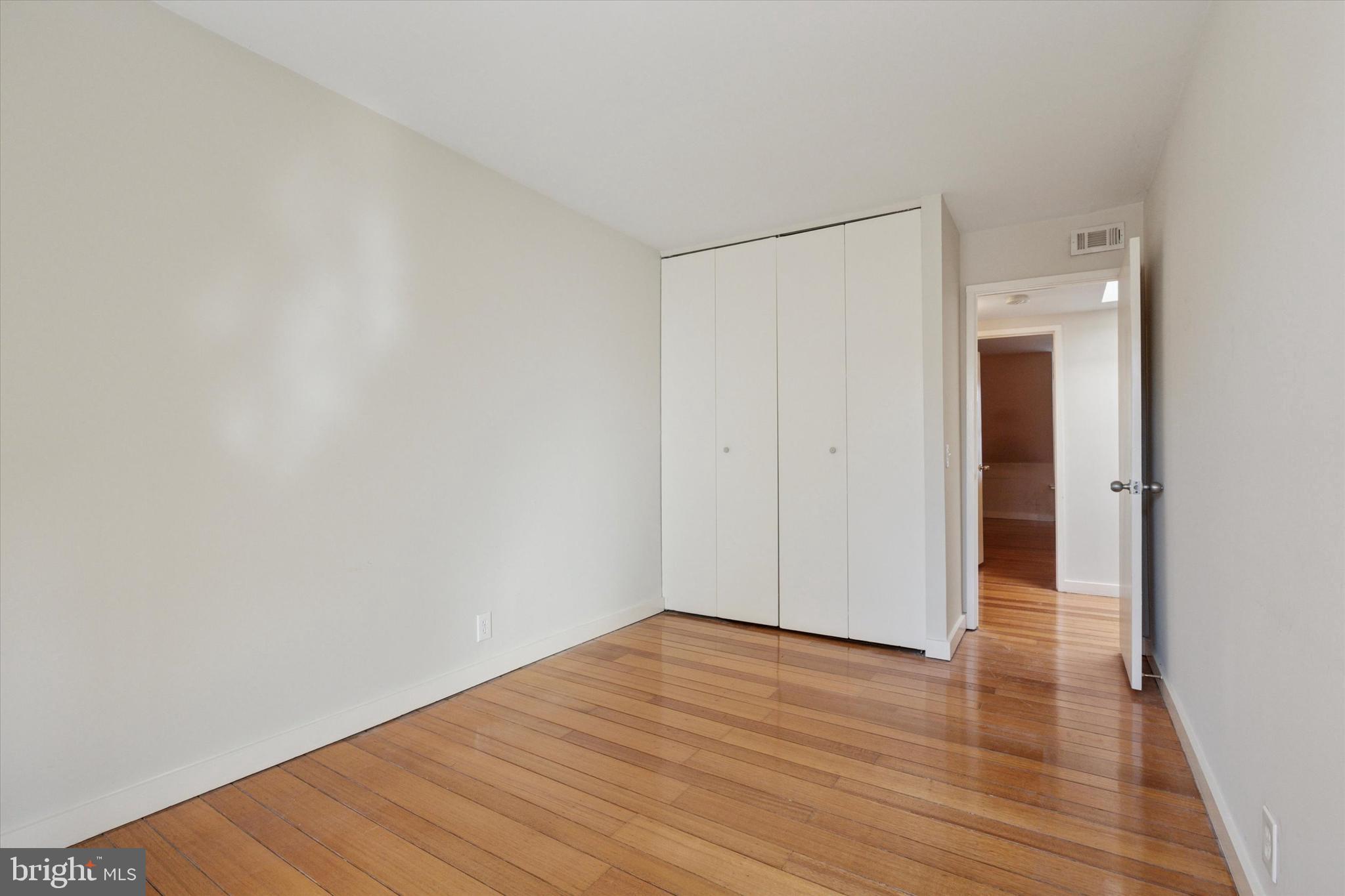 WASHINGTON SQ WEST - Residential