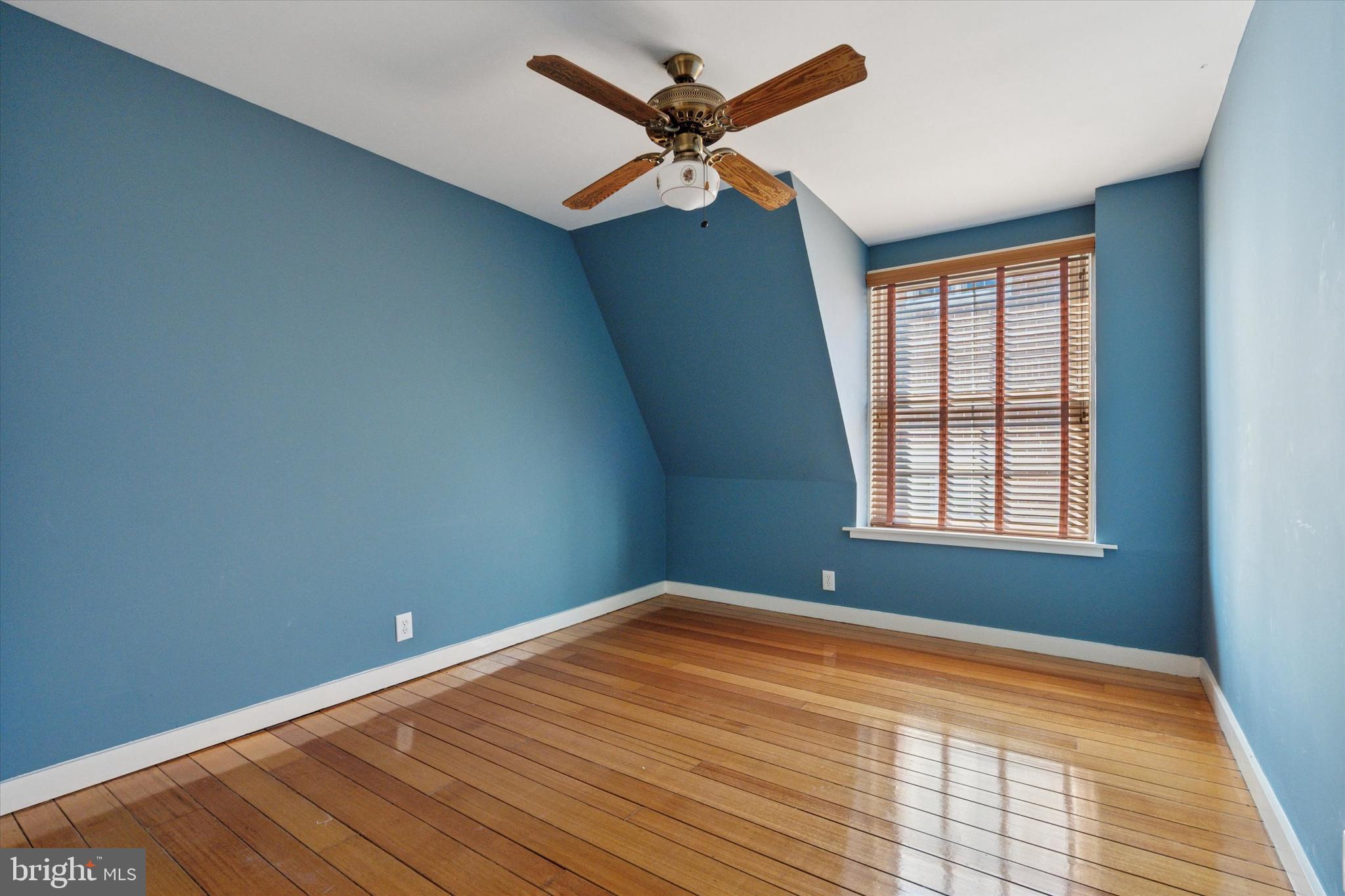 WASHINGTON SQ WEST - Residential