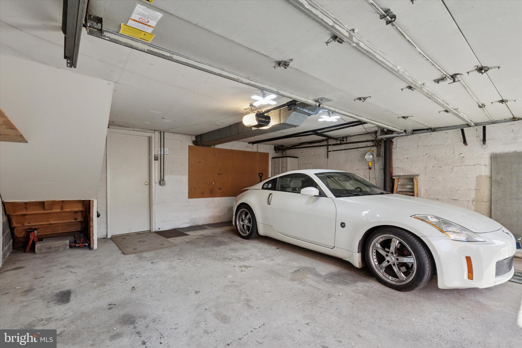 WASHINGTON SQ WEST - Residential