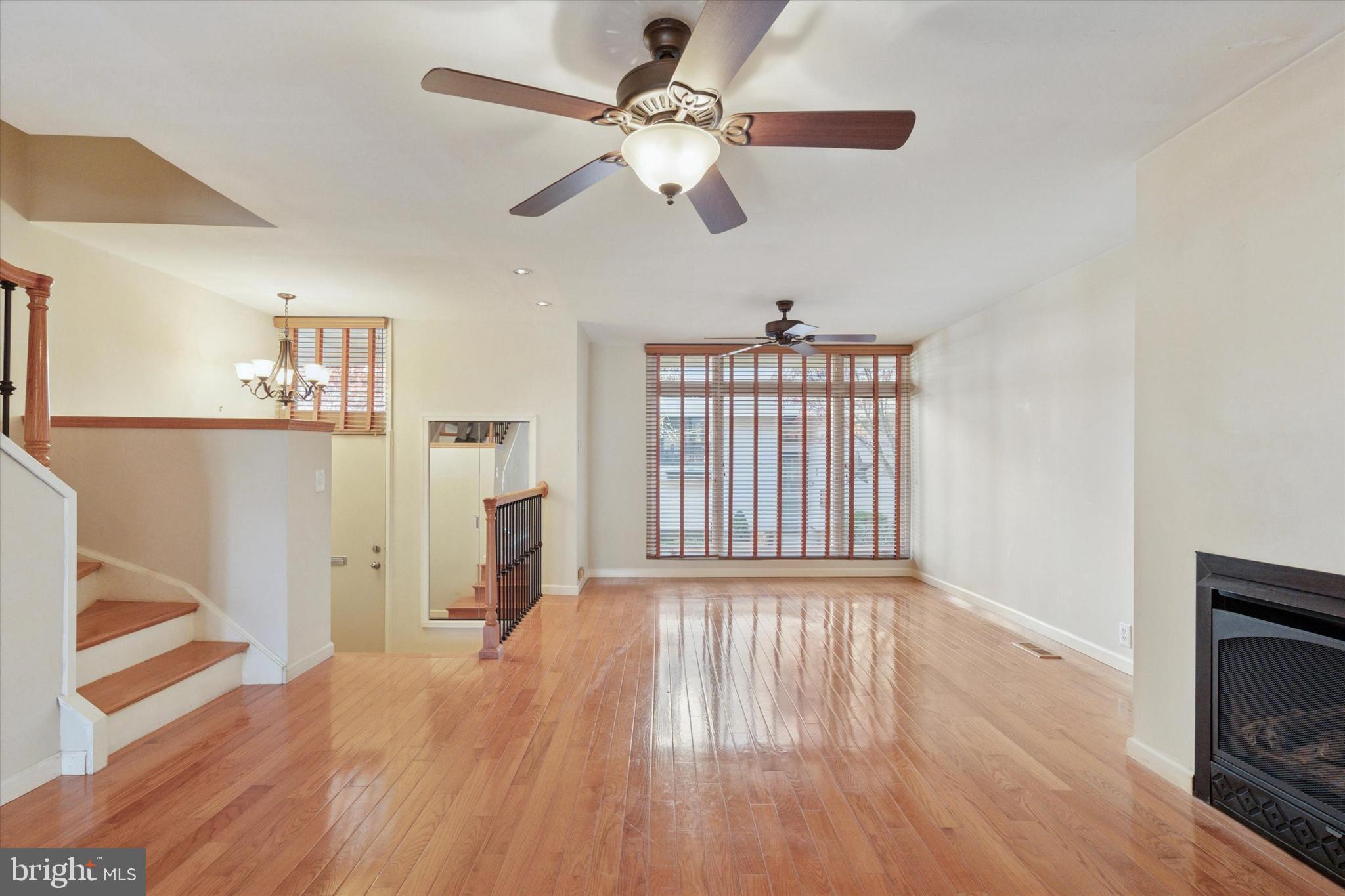 WASHINGTON SQ WEST - Residential