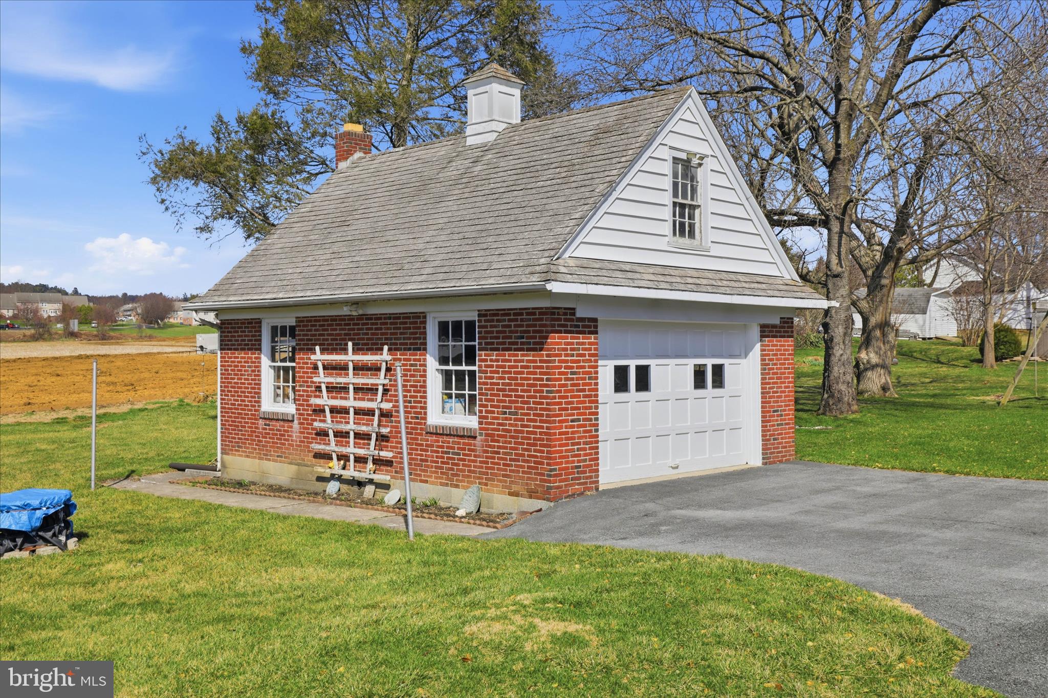 MOUNTVILLE BOROUGH - Residential