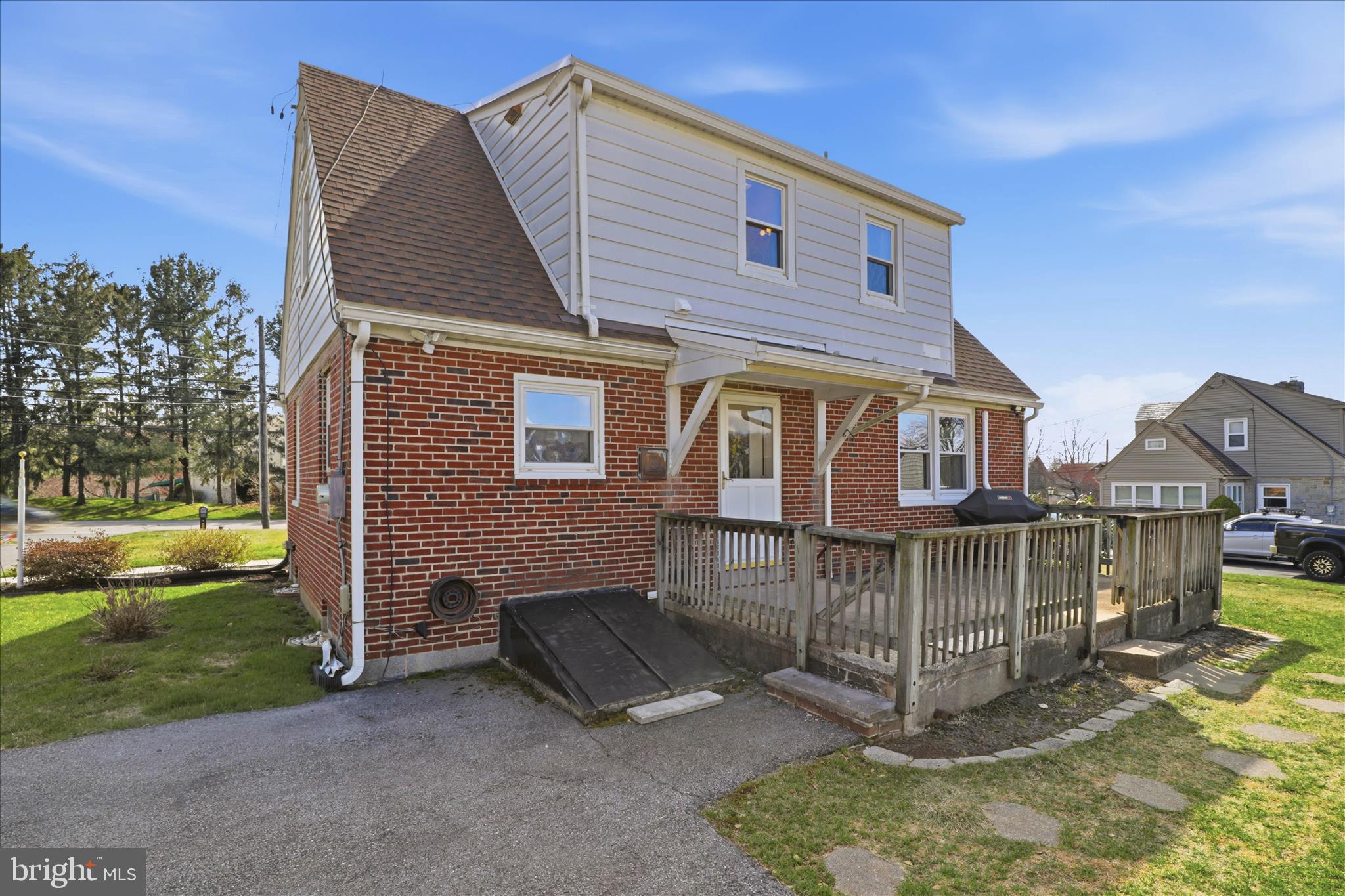 MOUNTVILLE BOROUGH - Residential