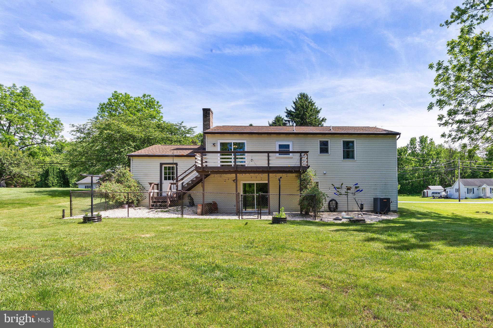 228 WOODS DRIVE