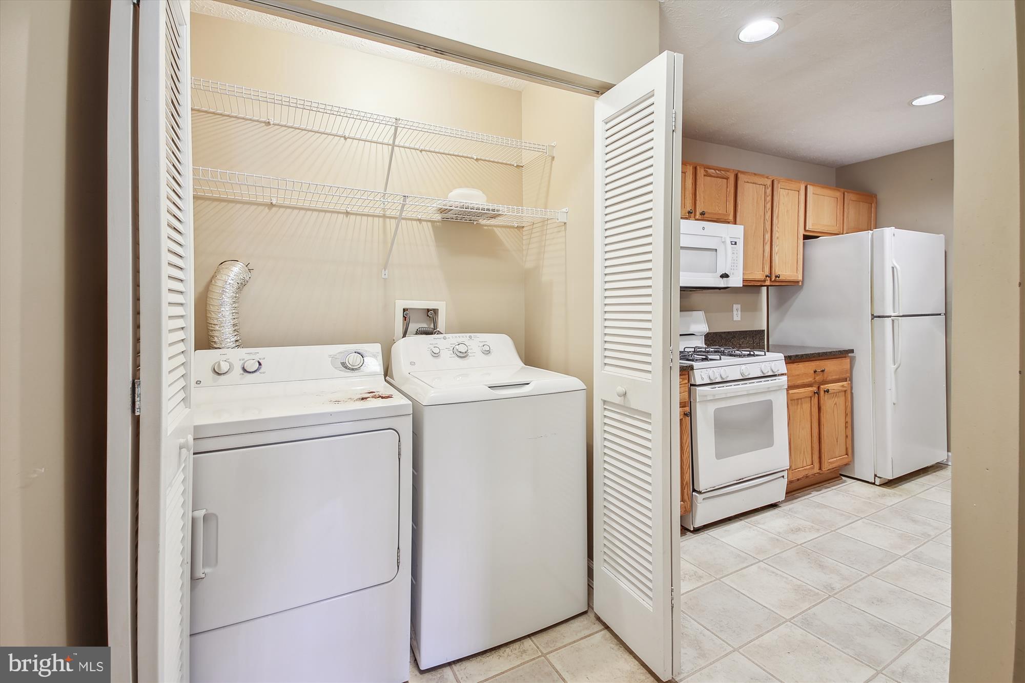 PINEY ORCHARD - Residential