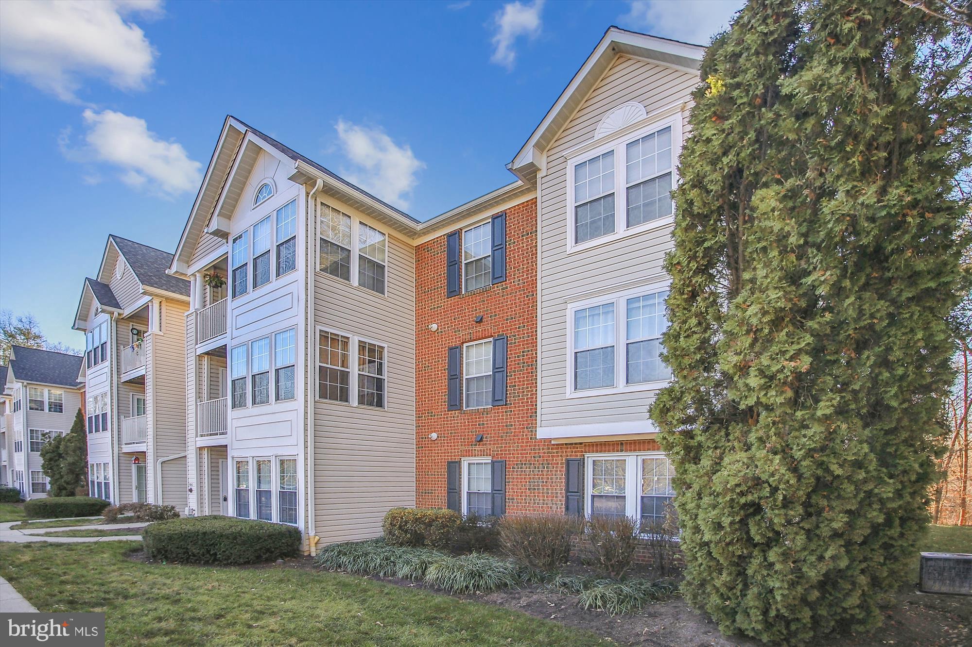 PINEY ORCHARD - Residential