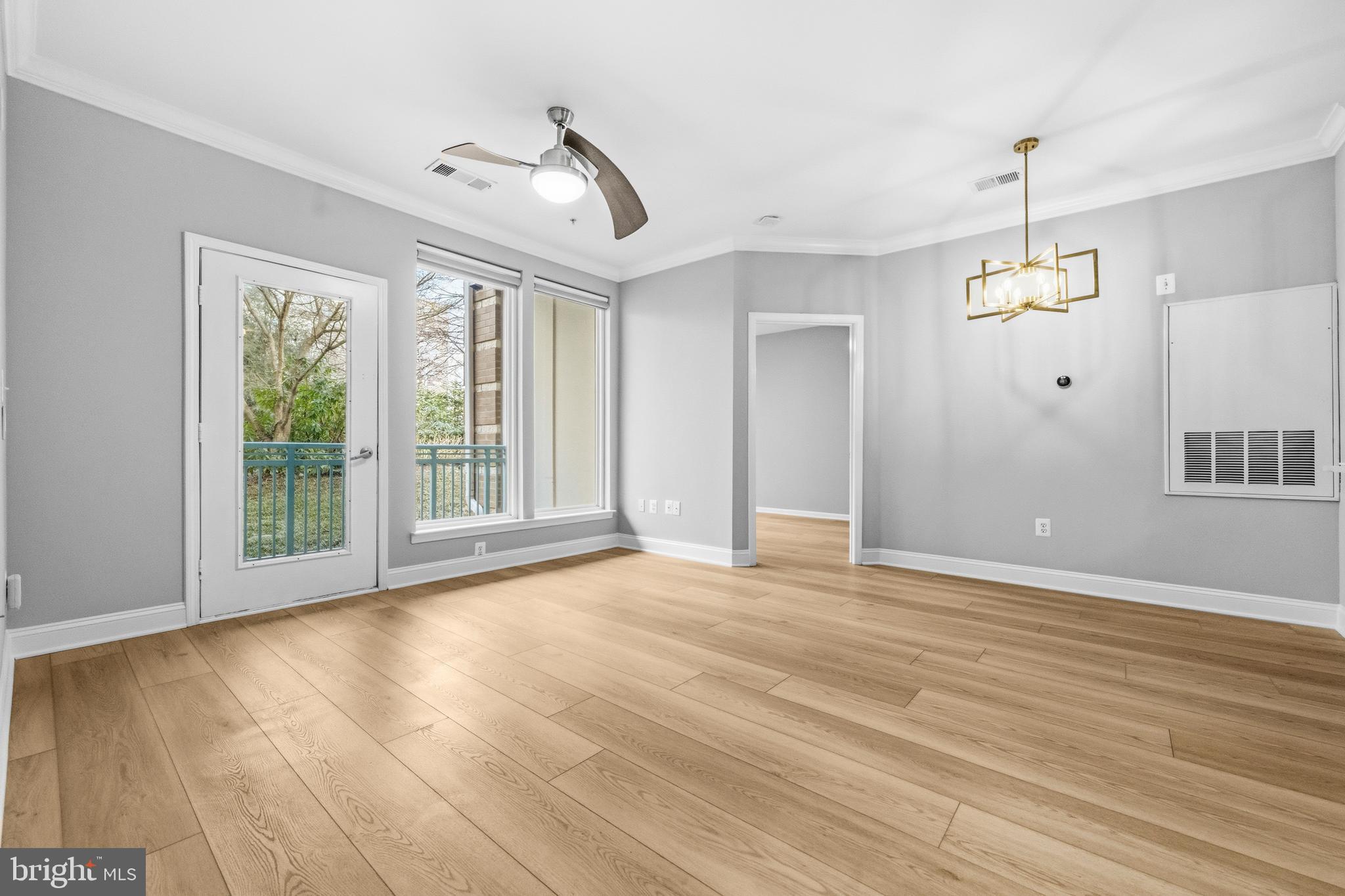 SAVOY AT RESTON TOWN CENTER - Residential